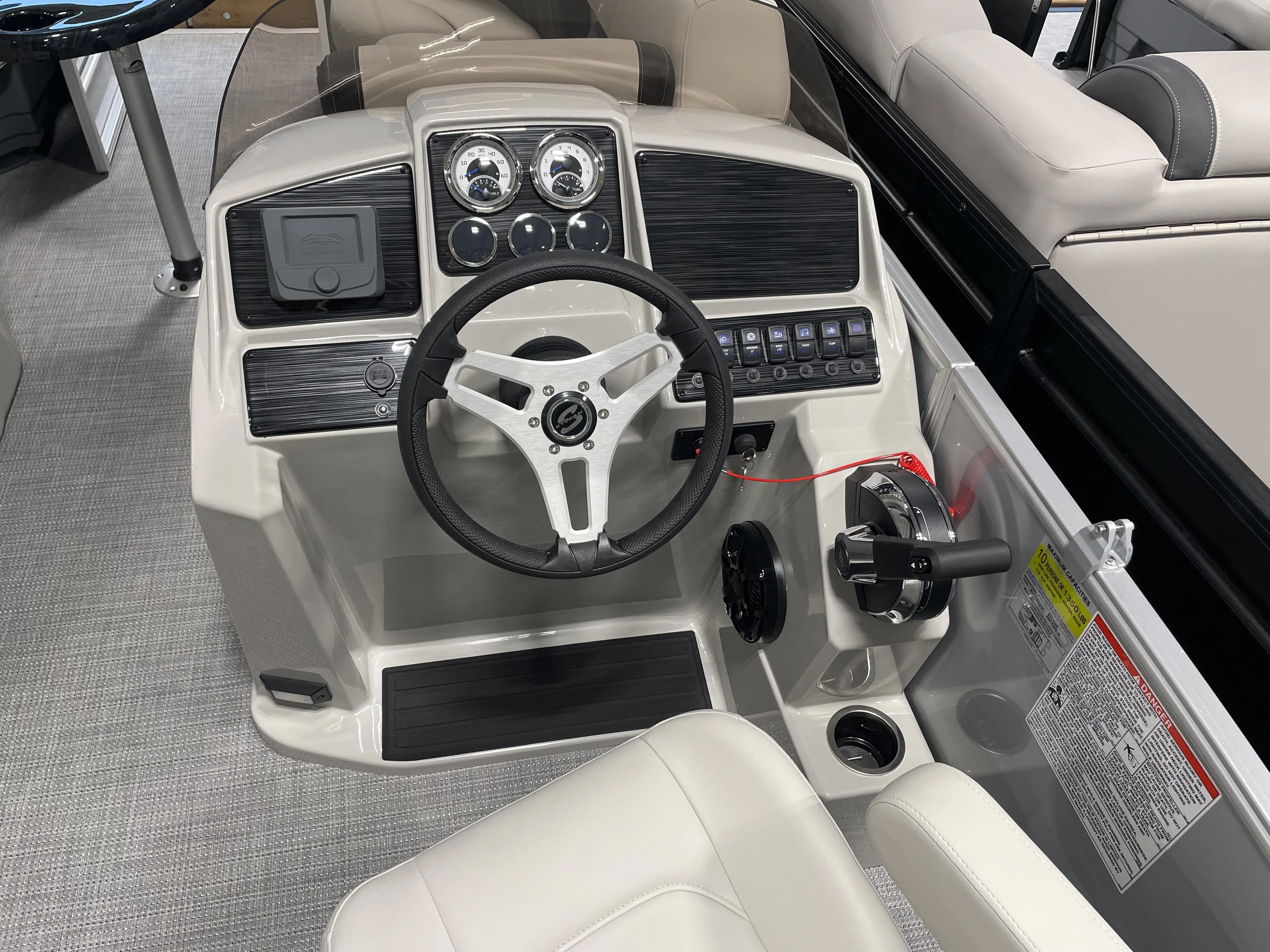 2025 Sylvan MIRAGE 822 Image Thumbnail #4