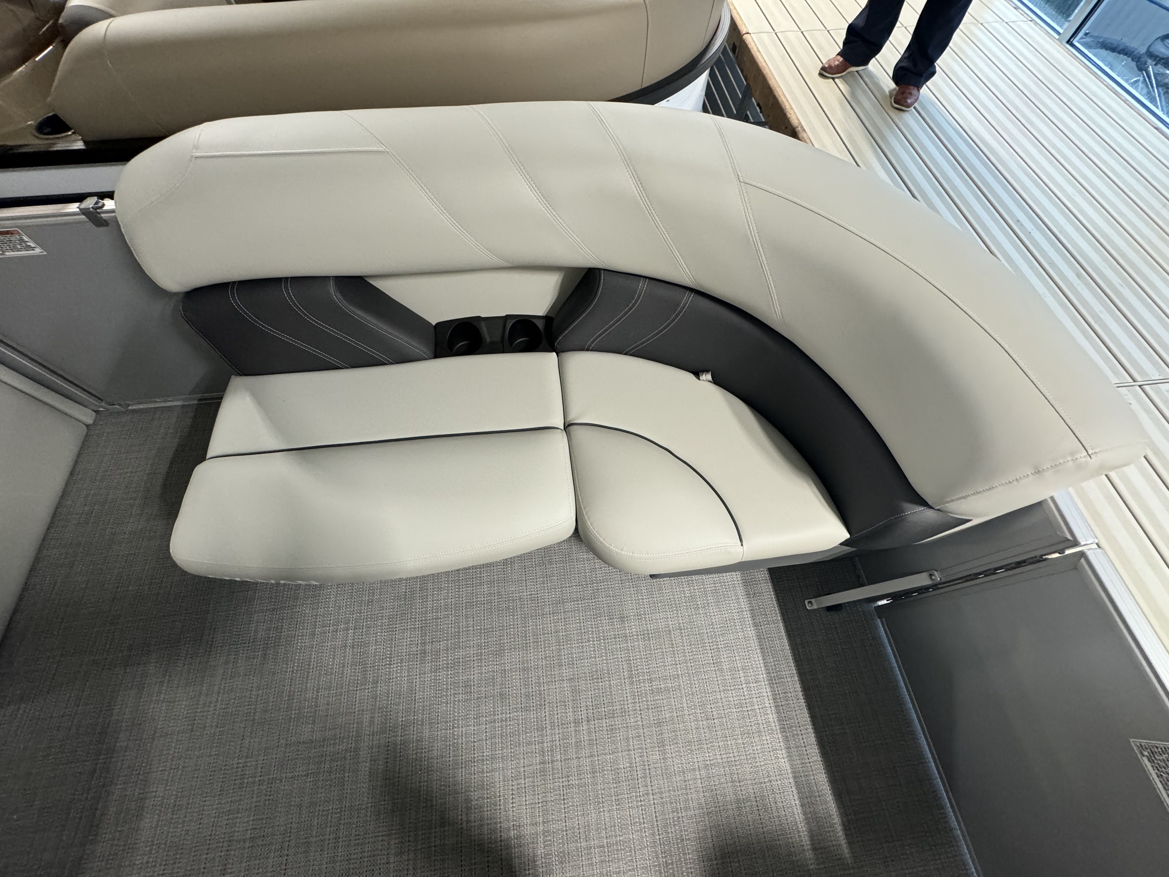 2024 Sylvan
                                                             MIRAGE 820 Image Thumbnail #2