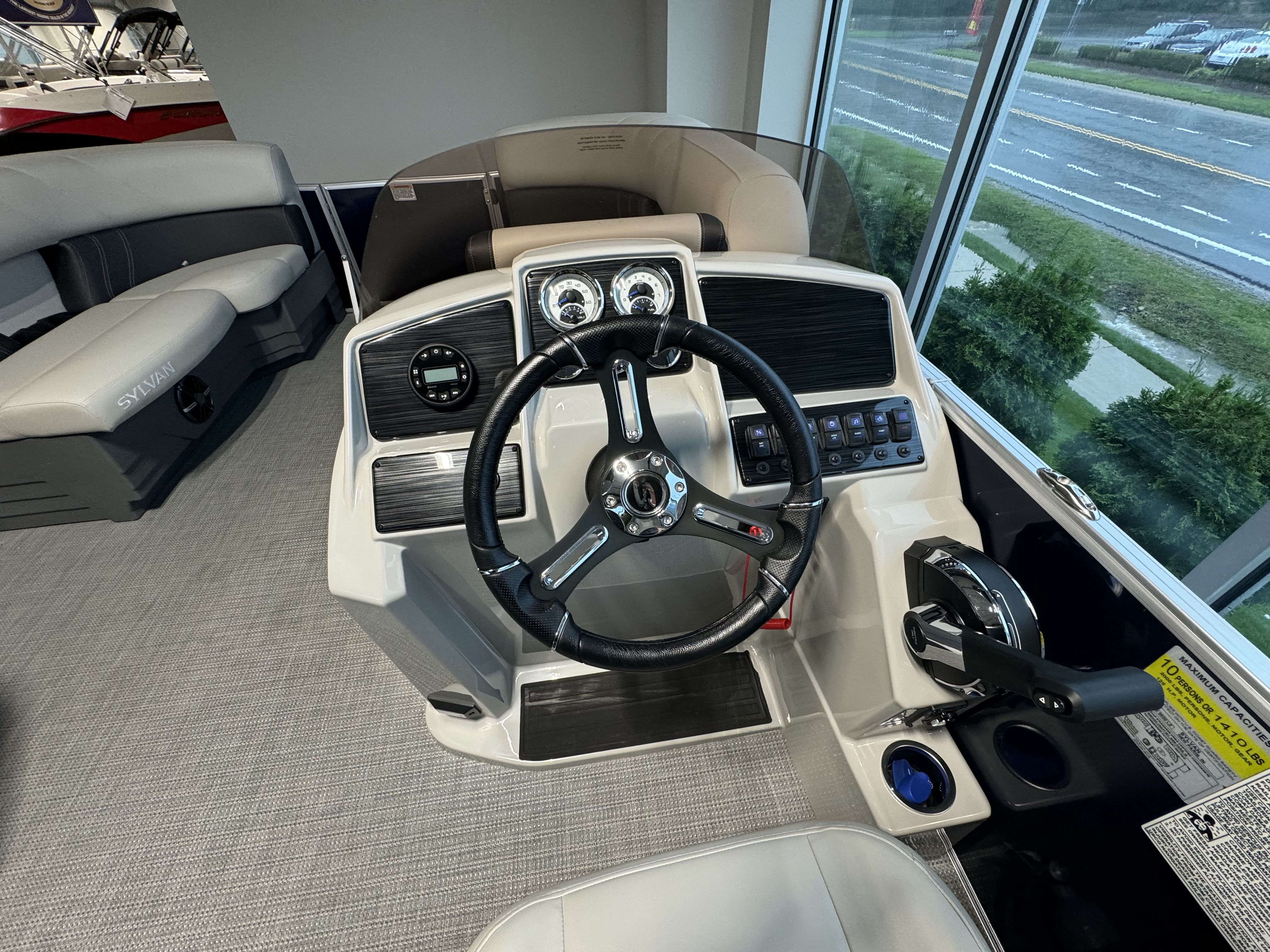 2024 Sylvan
                                                             MIRAGE 8520 Image Thumbnail #6