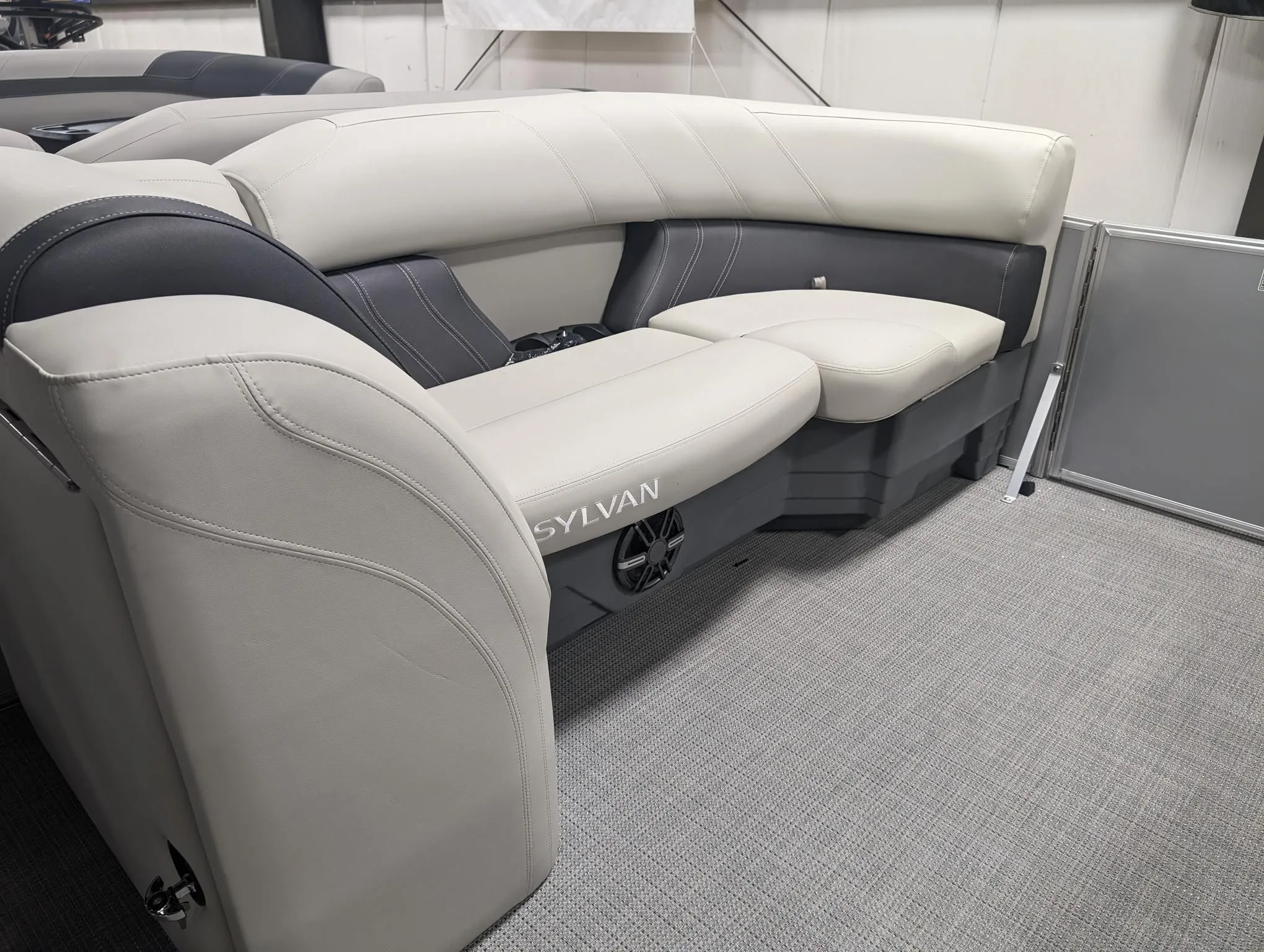 2024 Sylvan MIRAGE 8524 Image Thumbnail #11