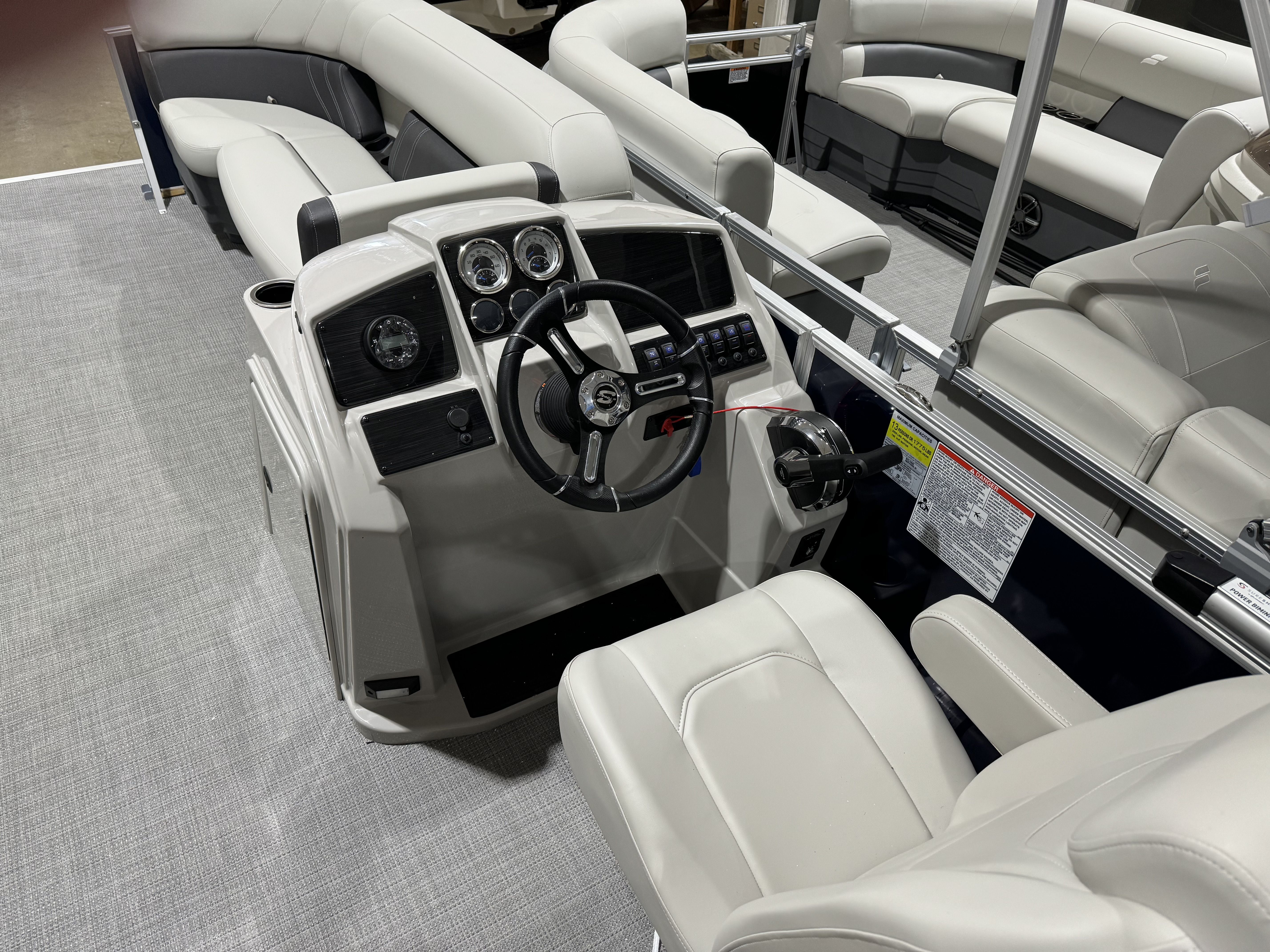 2024 Sylvan MIRAGE 8524 Image Thumbnail #3