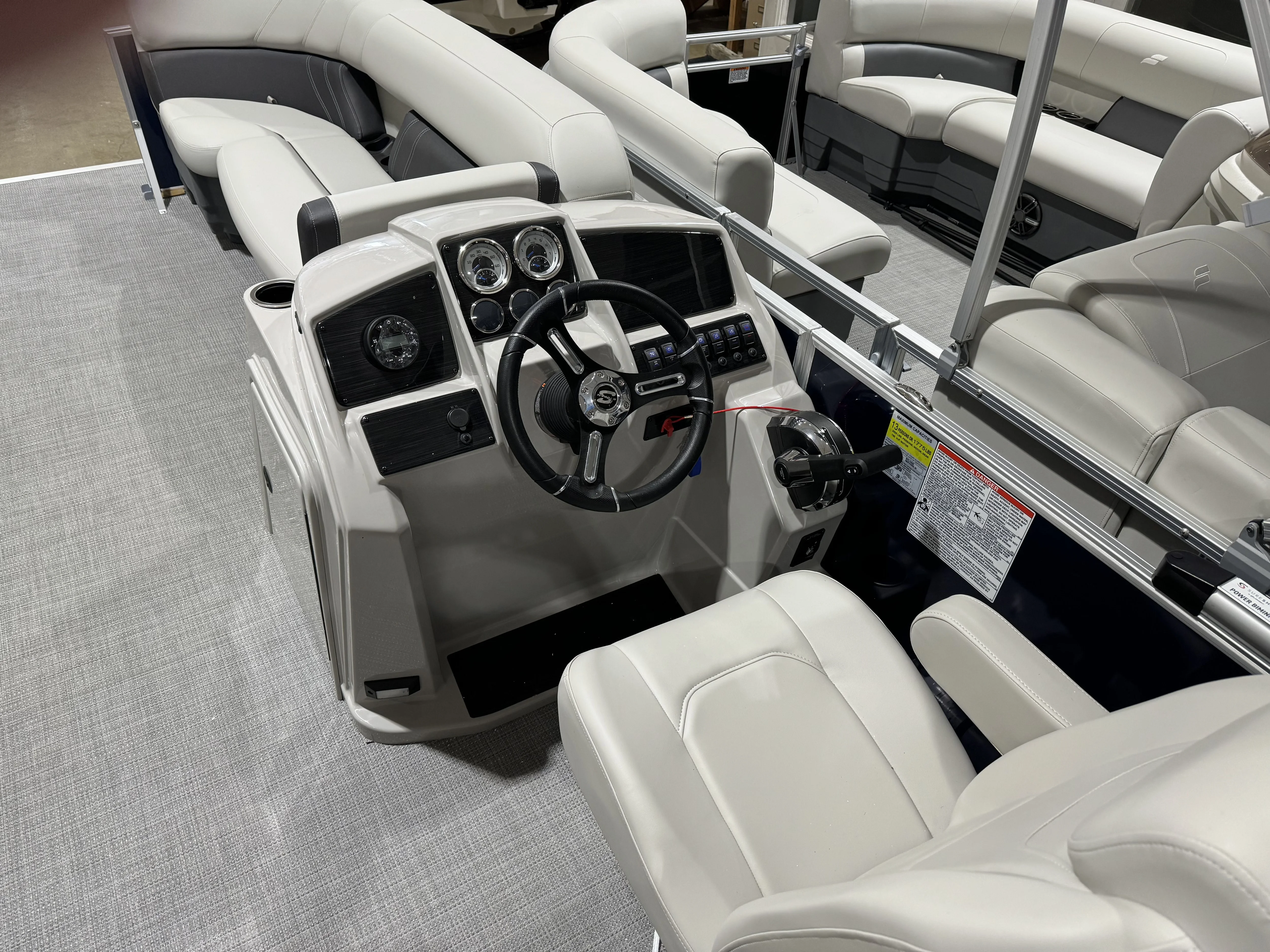 2024 Sylvan MIRAGE 8524 Image Thumbnail #3