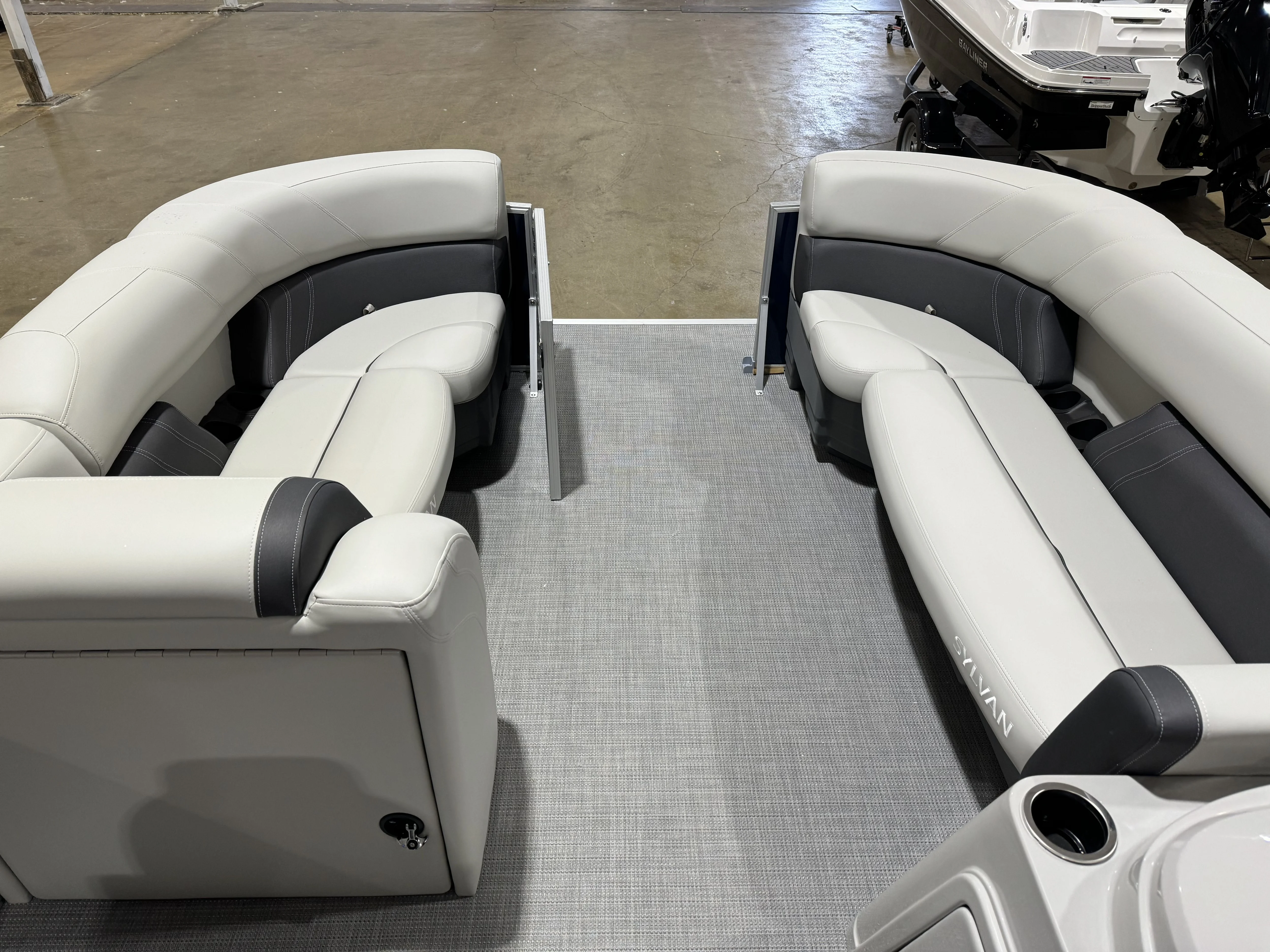 2024 Sylvan MIRAGE 8524 Image Thumbnail #5