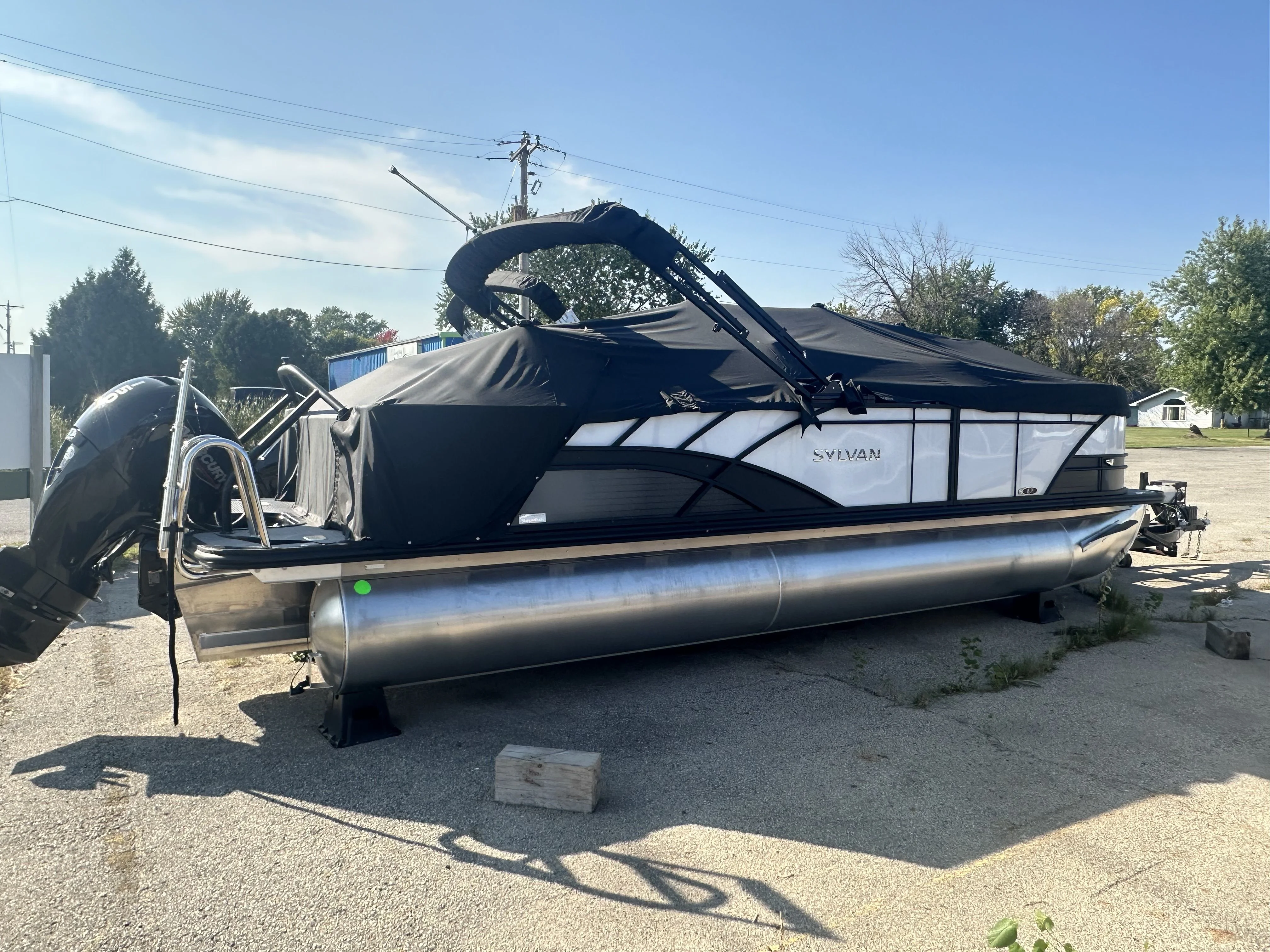 2024 Sylvan L3 Image Thumbnail #3