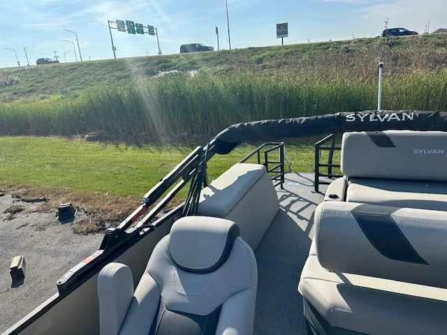 2024 Sylvan L5 Image Thumbnail #8