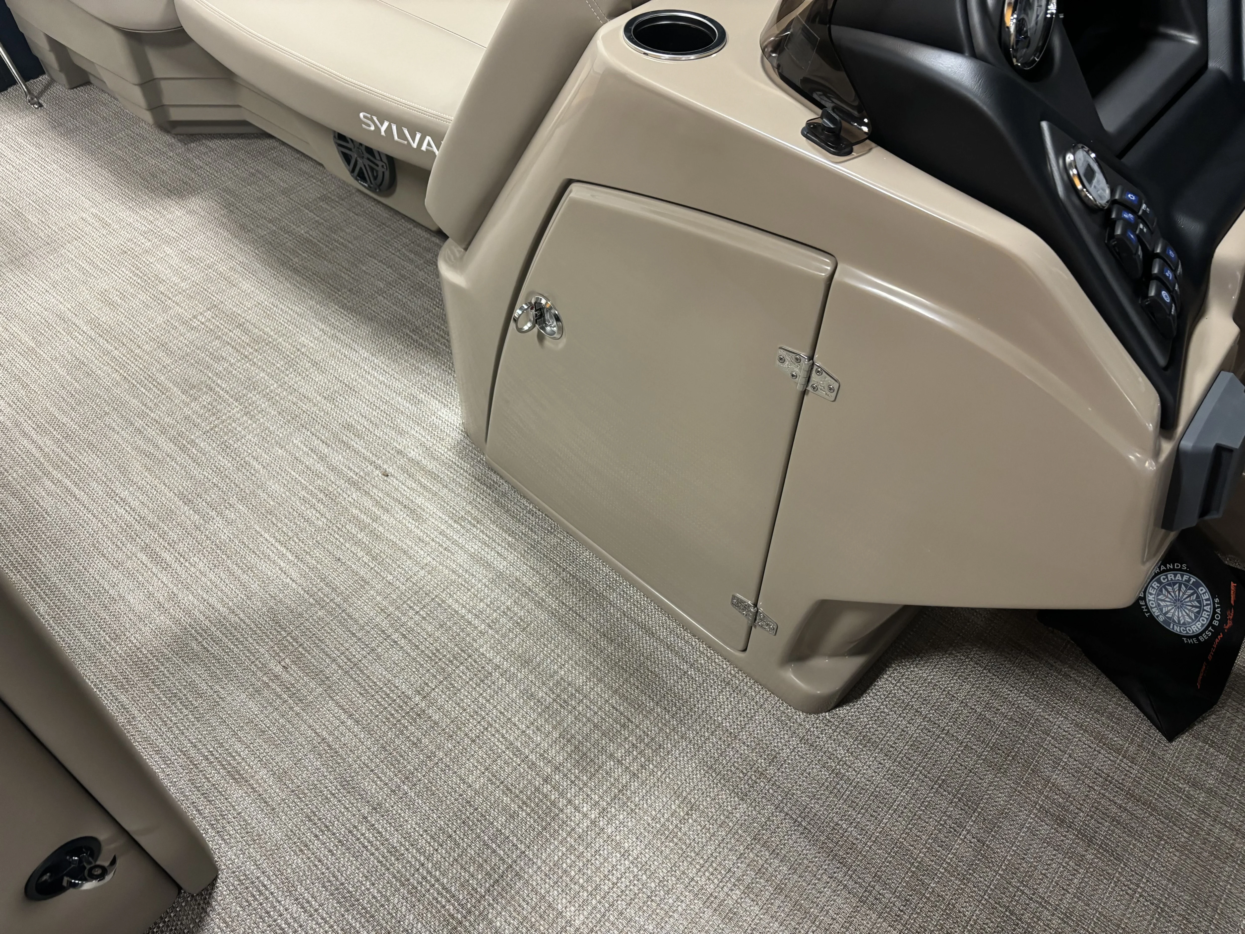 2024 Sylvan L5 Image Thumbnail #6