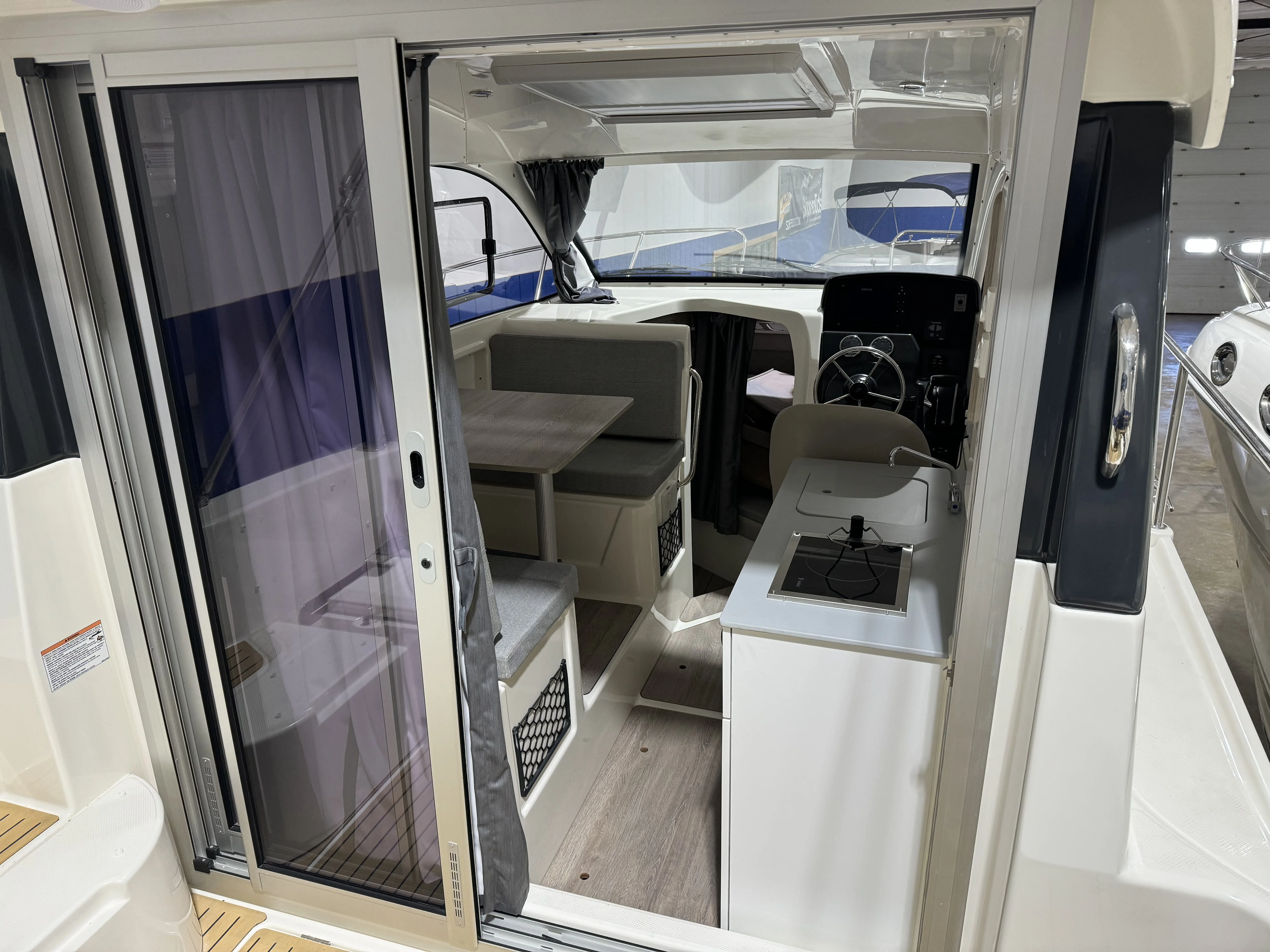 2024 Trophy T25 EXPLORER OB Image Thumbnail #6