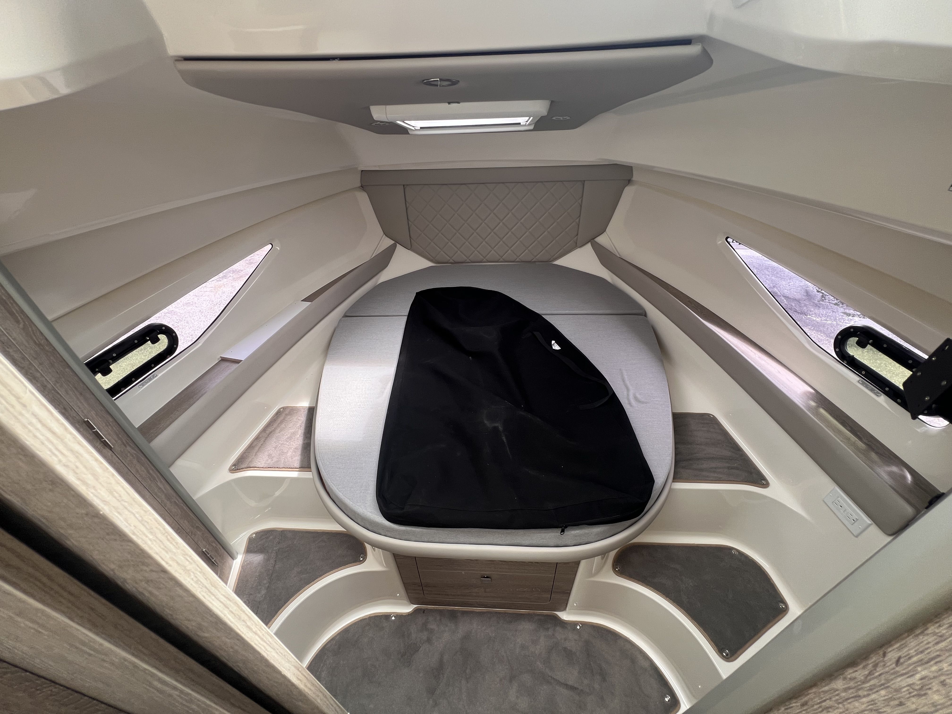 2024 Trophy T29 EXPLORER OB Image Thumbnail #19