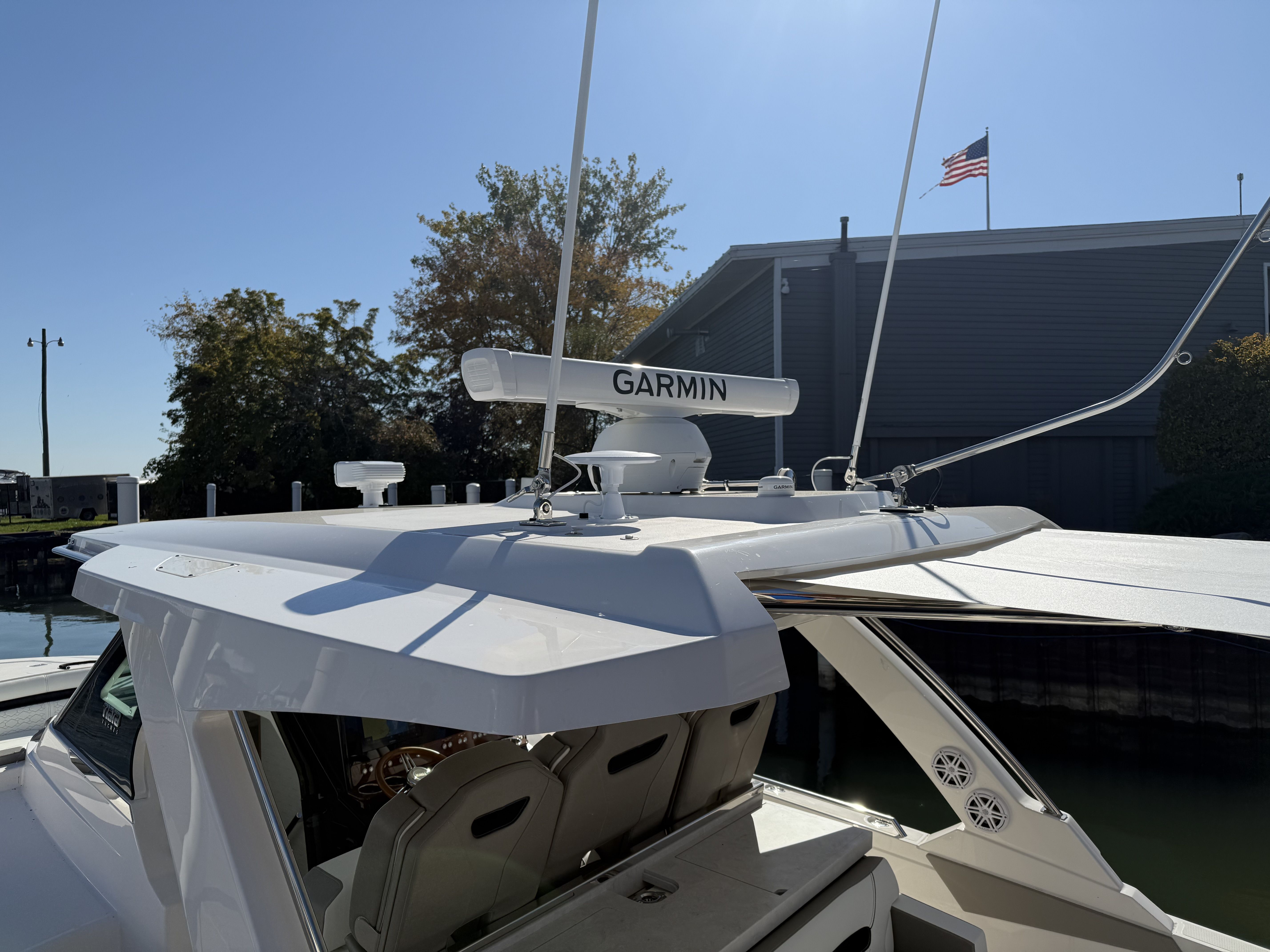 2025 Tiara Yachts
                                                             34LS Image Thumbnail #25