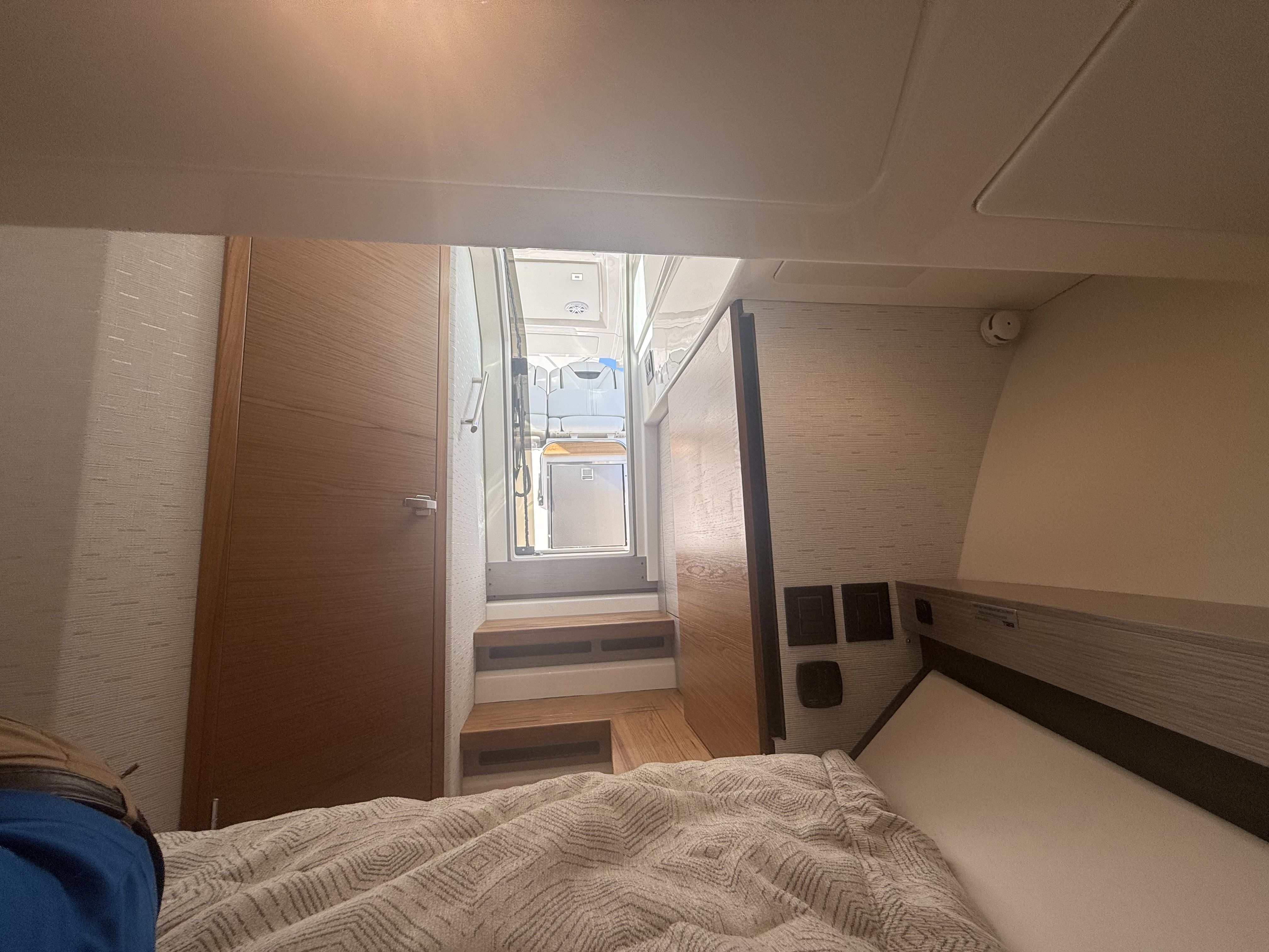 2025 Tiara Yachts
                                                             34LS Image Thumbnail #54