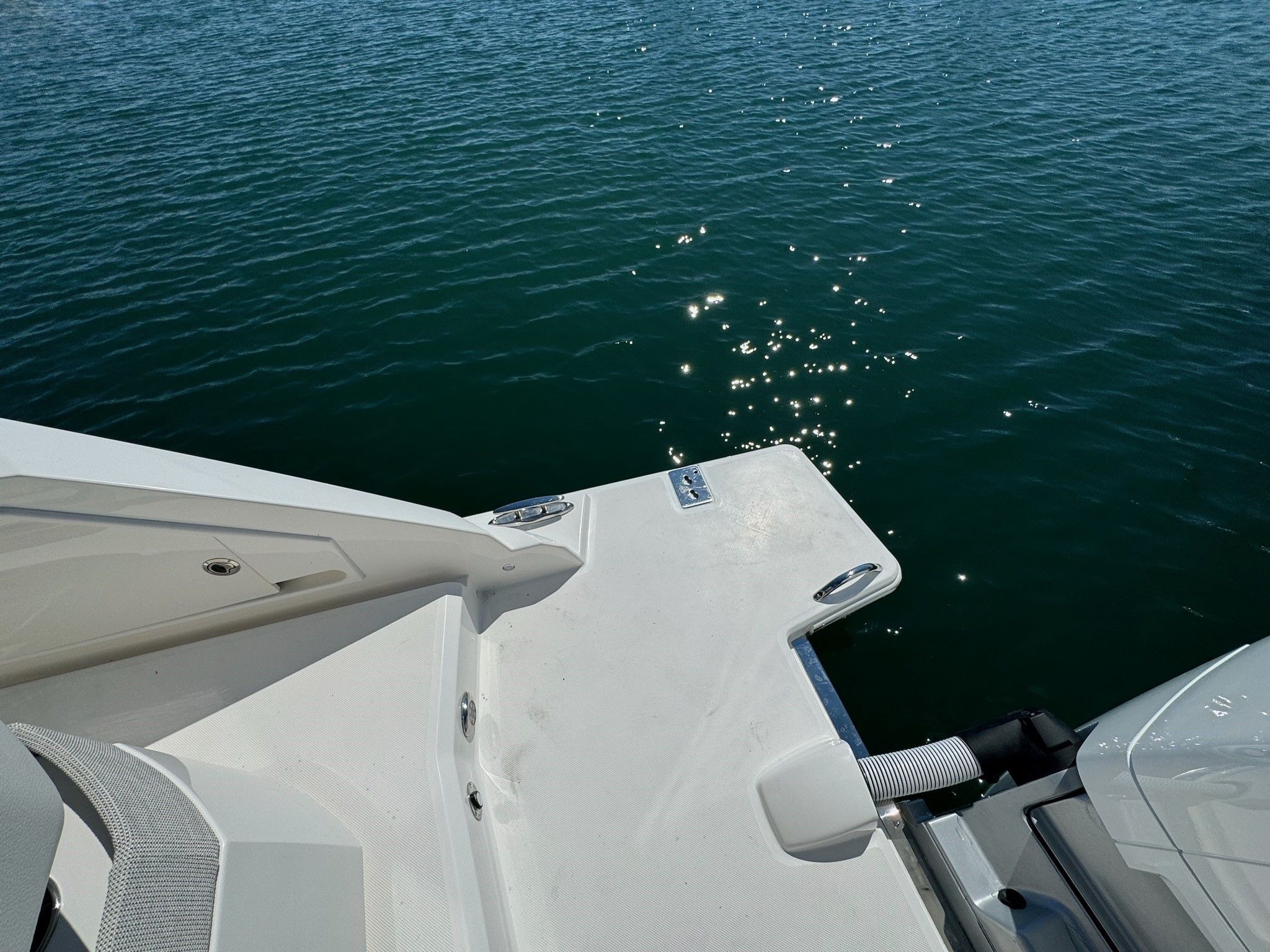 2025 Tiara Yachts
                                                             43LS Image Thumbnail #17