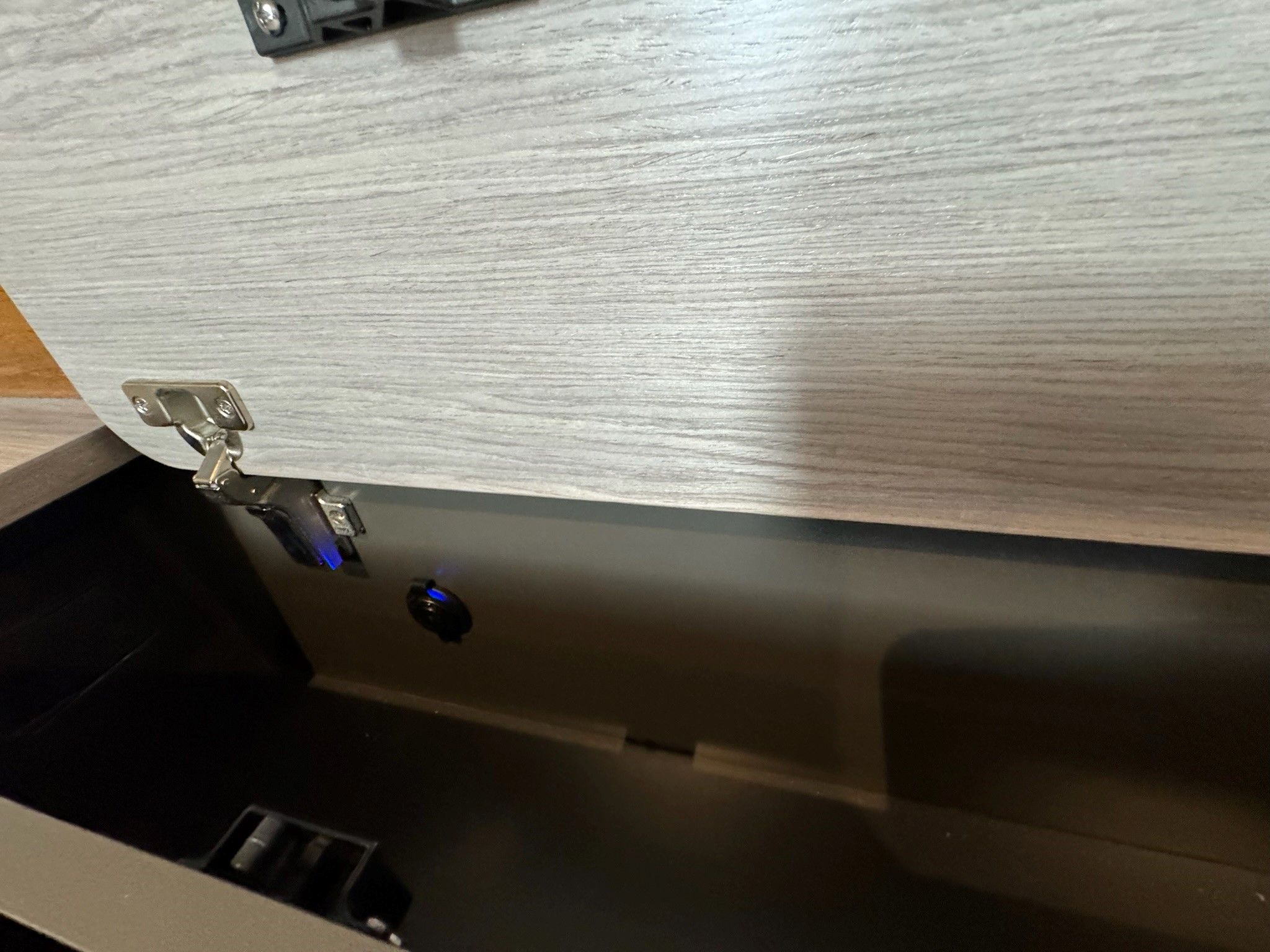 2025 Tiara Yachts
                                                             43LS Image Thumbnail #64