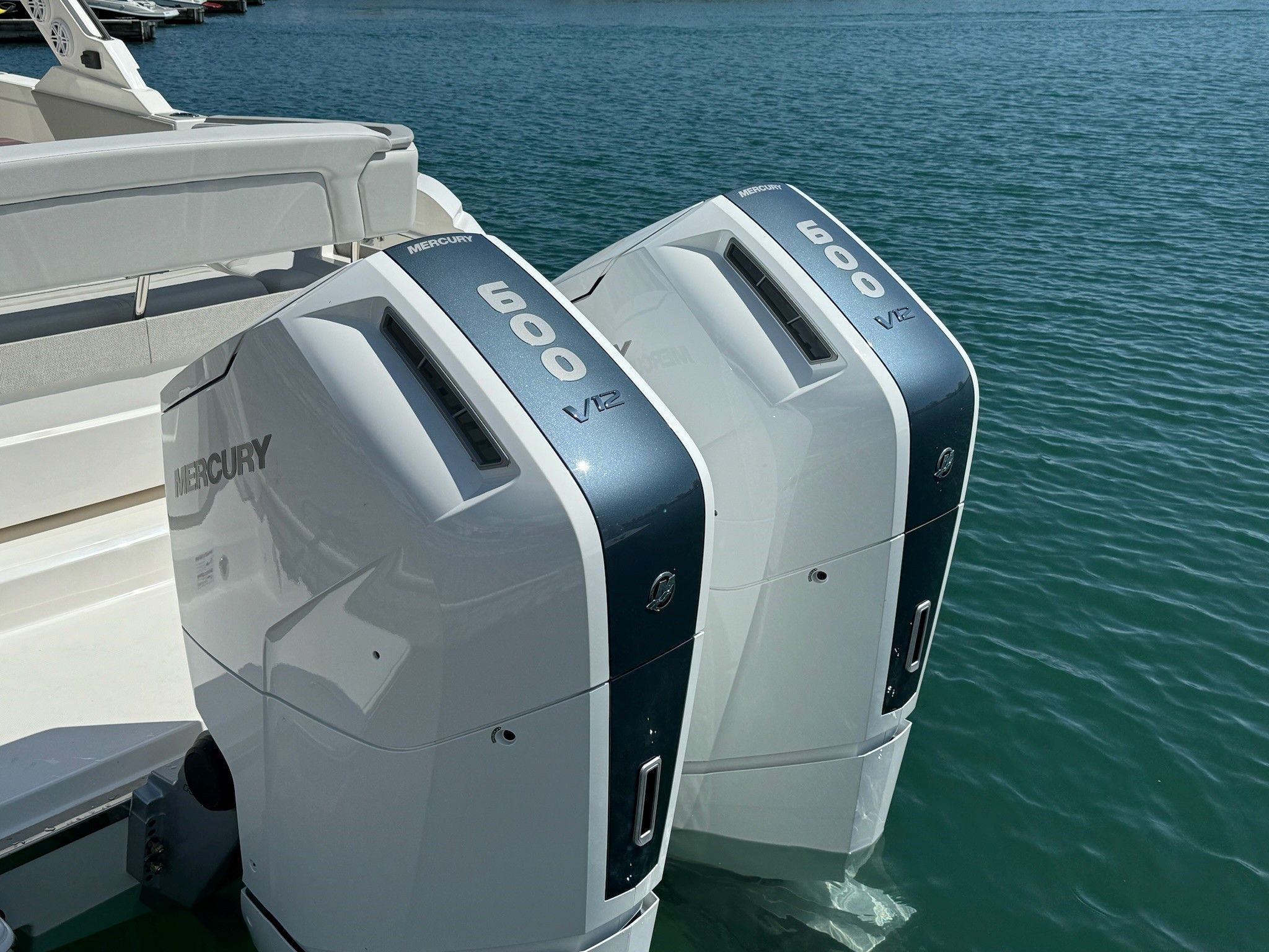 2025 Tiara Yachts 43LS Image Thumbnail #14