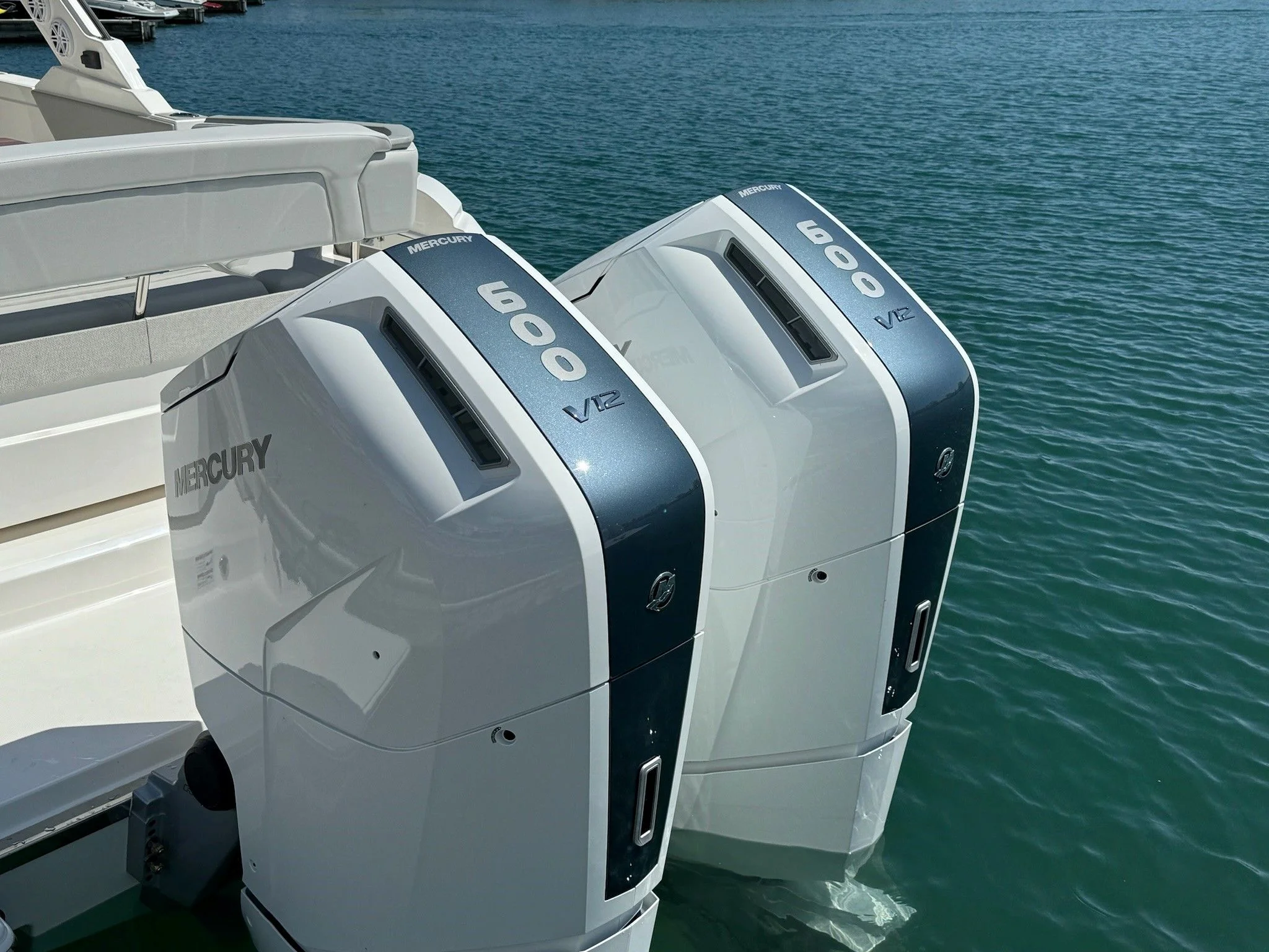 2025 Tiara Yachts 43LS Image Thumbnail #14