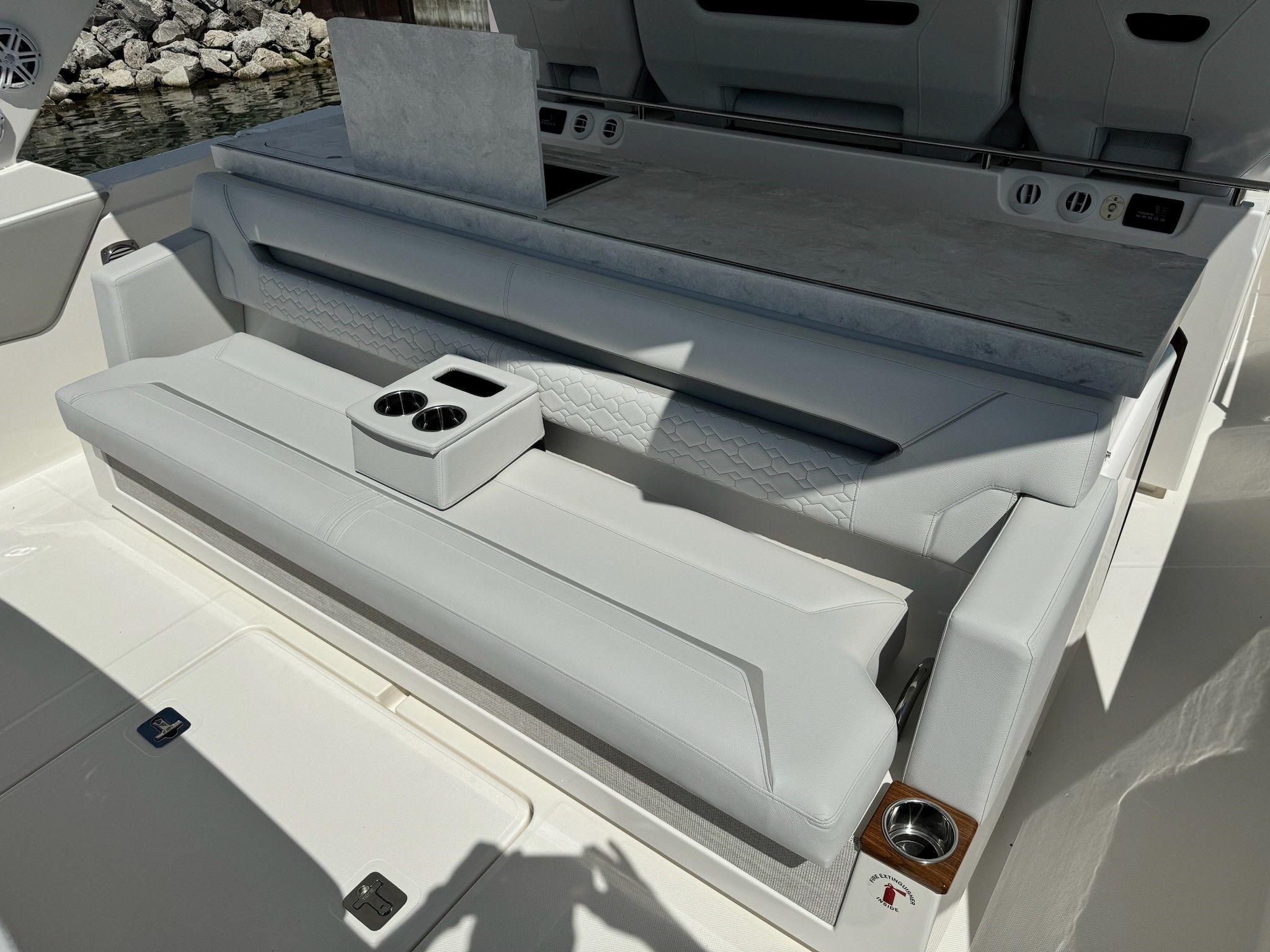 2025 Tiara Yachts 43LS Image Thumbnail #29