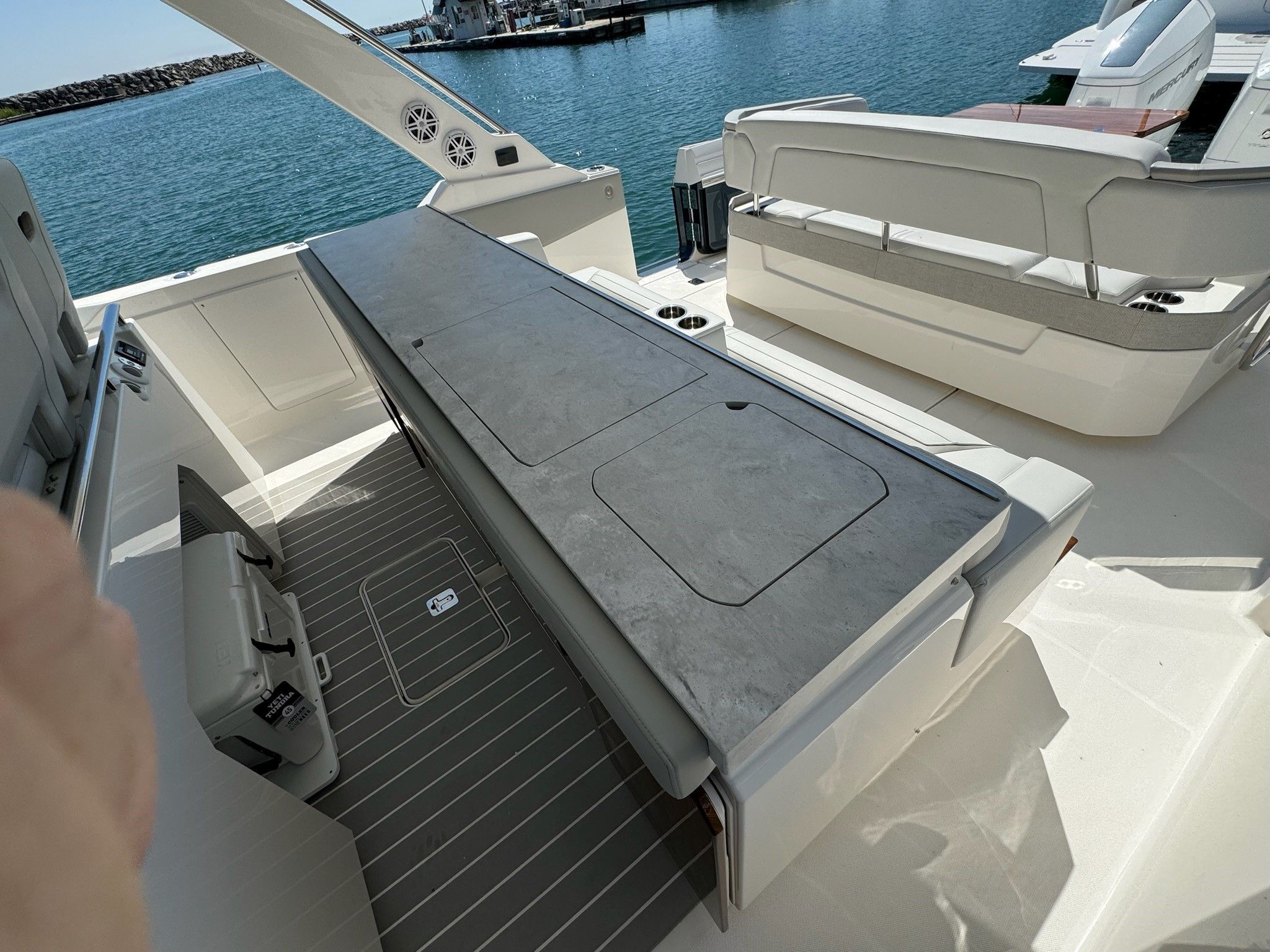 2025 Tiara Yachts 43LS Image Thumbnail #32
