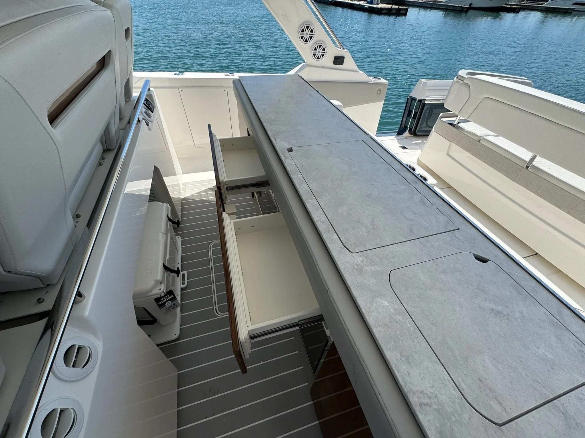 2025 Tiara Yachts 43LS Image Thumbnail #34