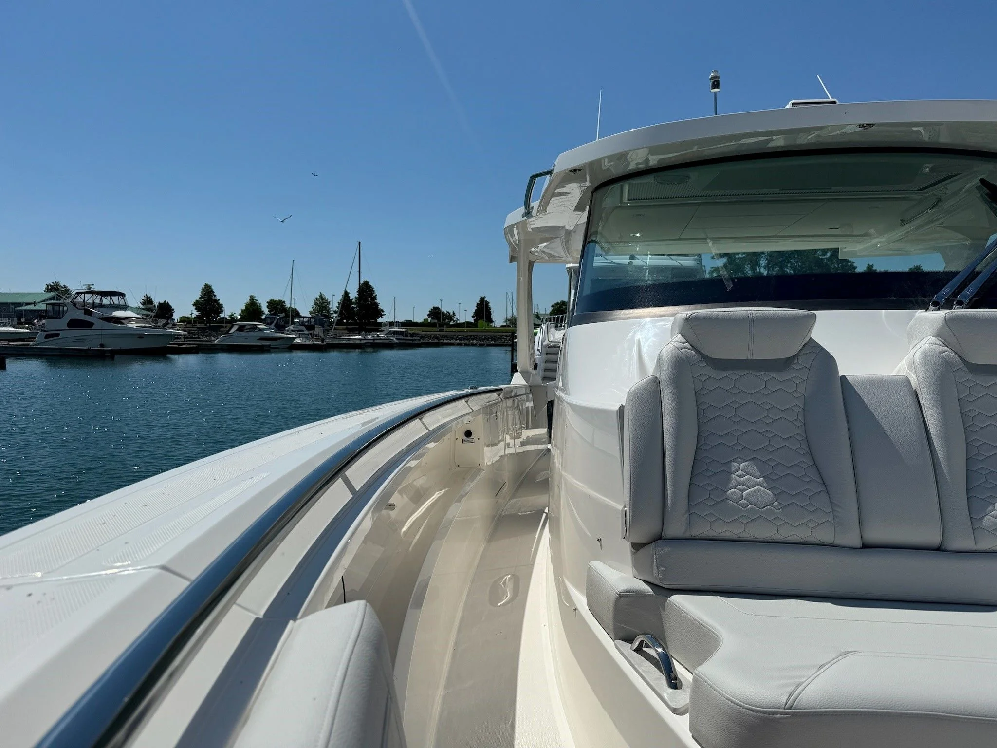 2025 Tiara Yachts 43LS Image Thumbnail #48