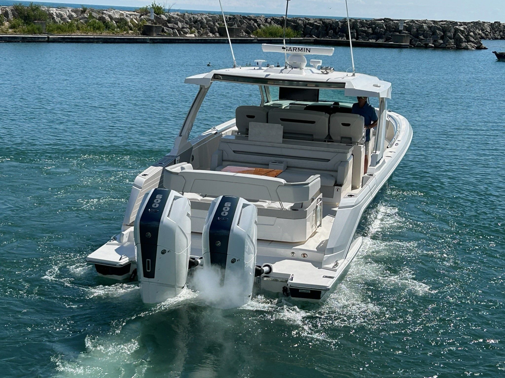 2025 Tiara Yachts 43LS Image Thumbnail #5