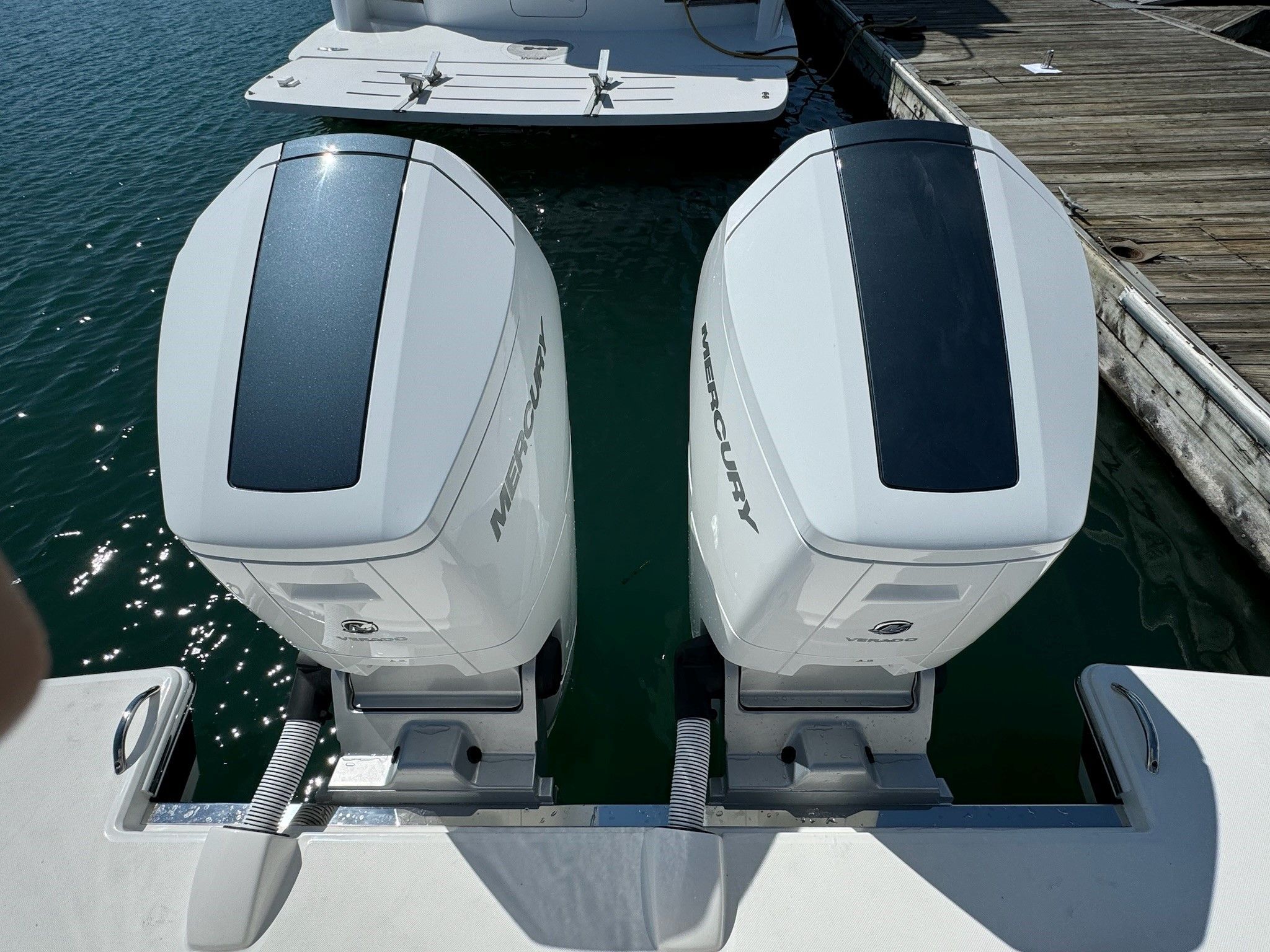 2025 Tiara Yachts 43LS Image Thumbnail #13