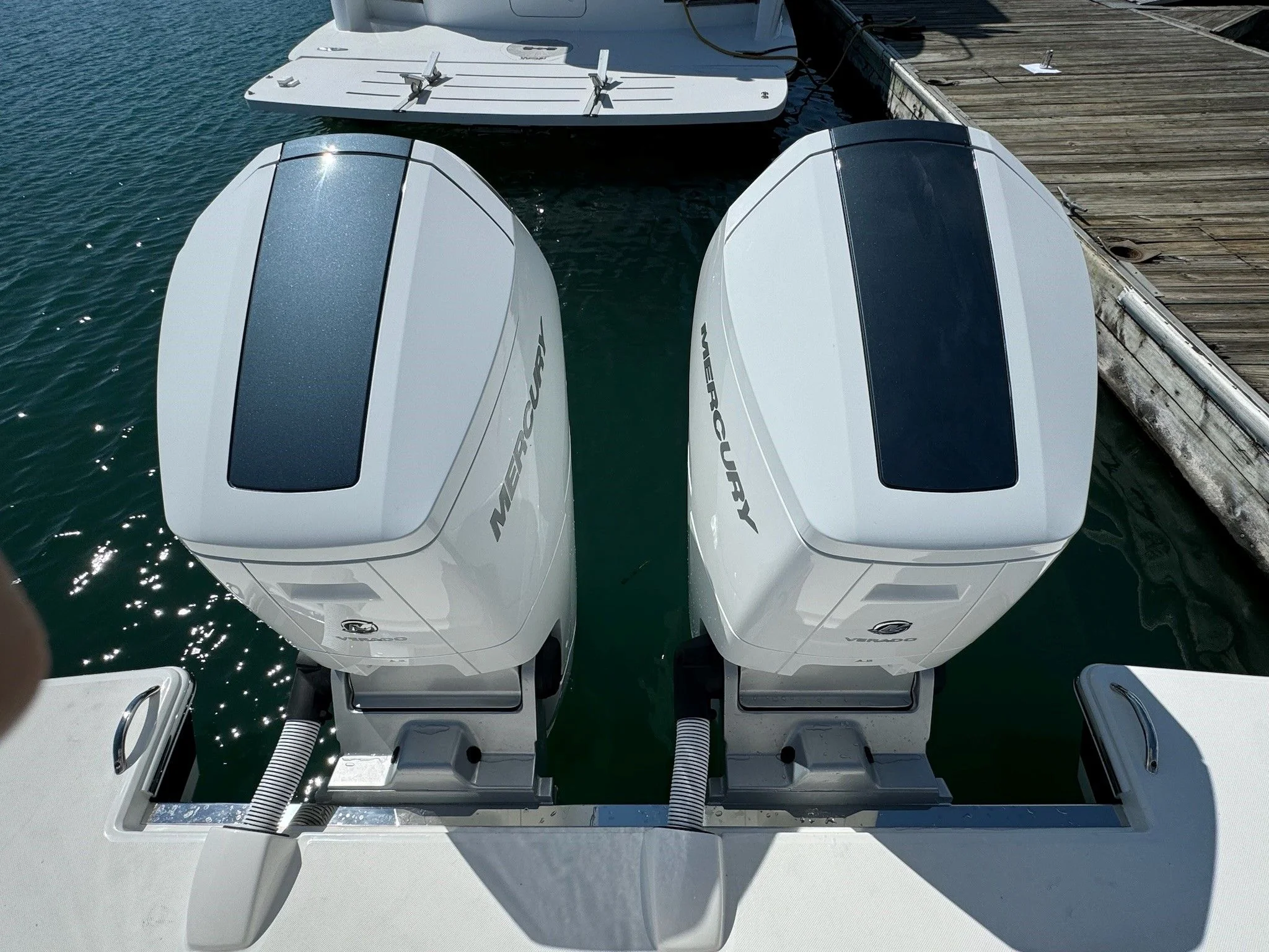 2025 Tiara Yachts 43LS Image Thumbnail #13