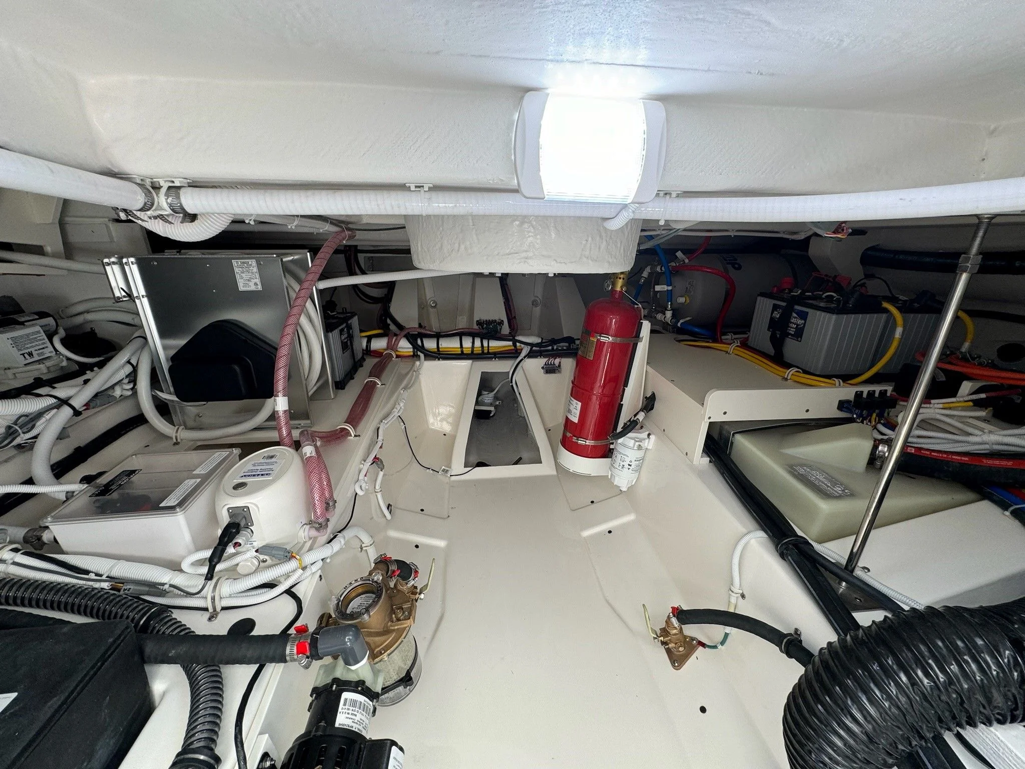 2025 Tiara Yachts 43LS Image Thumbnail #97