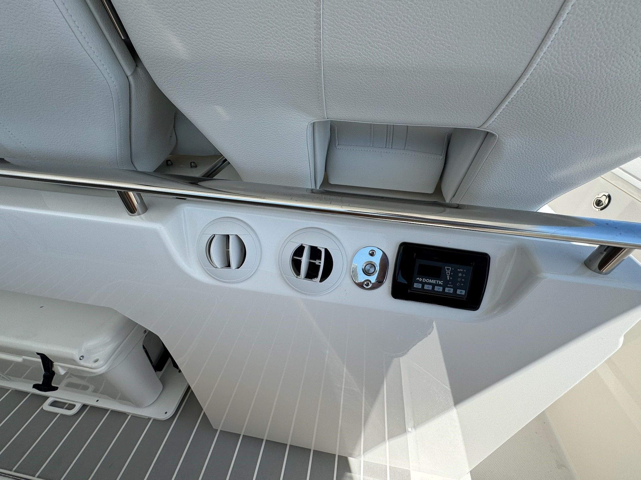 2025 Tiara Yachts 43LS Image Thumbnail #56