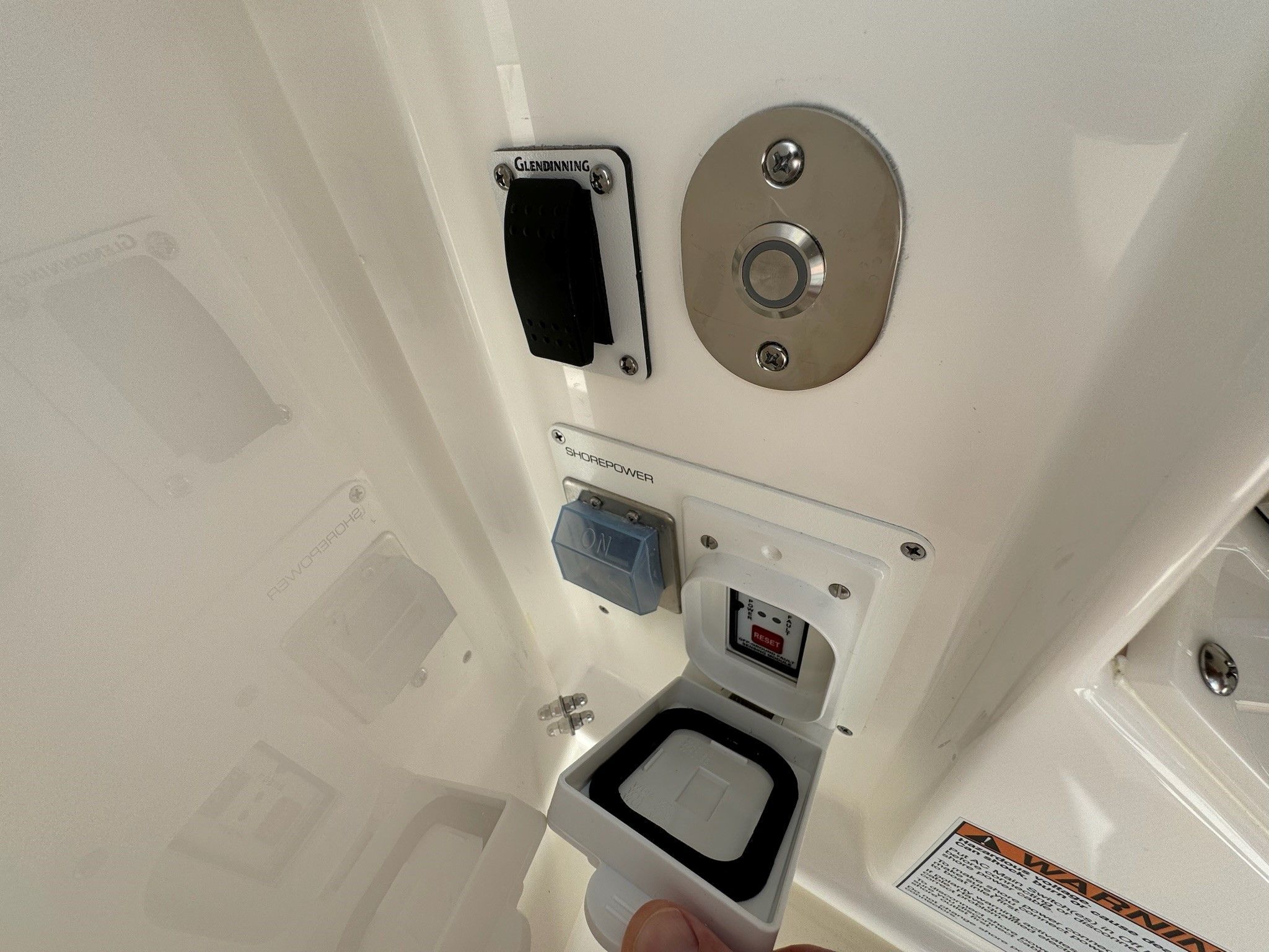 2025 Tiara Yachts 43LS Image Thumbnail #63