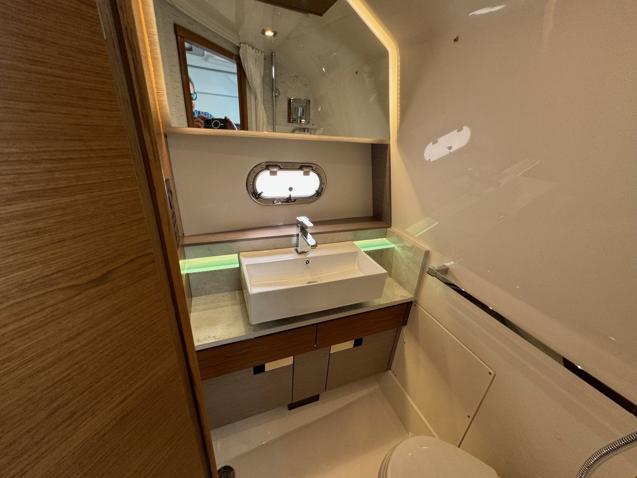 2025 Tiara Yachts 43LS Image Thumbnail #82