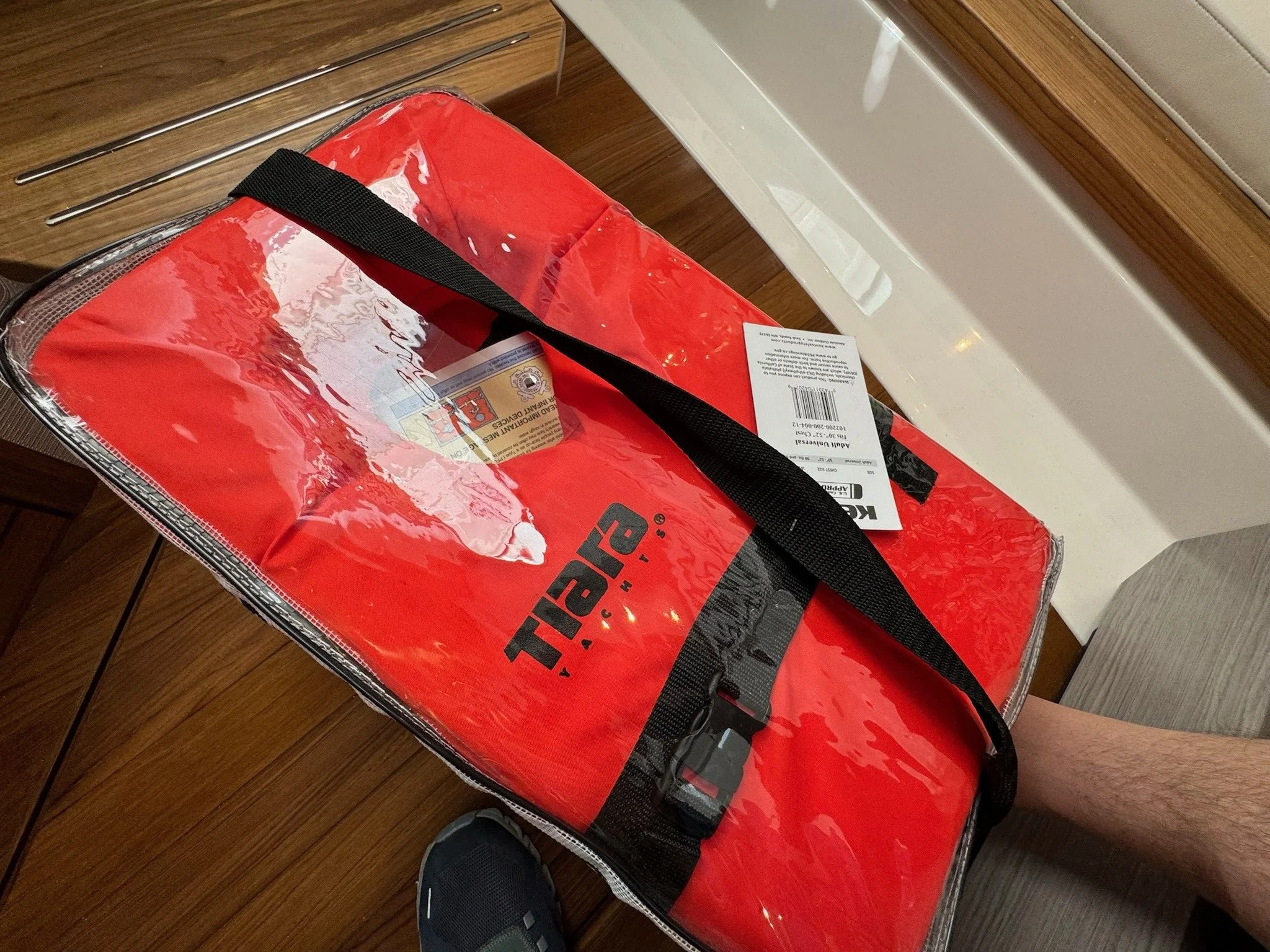 2025 Tiara Yachts 43LS Image Thumbnail #92