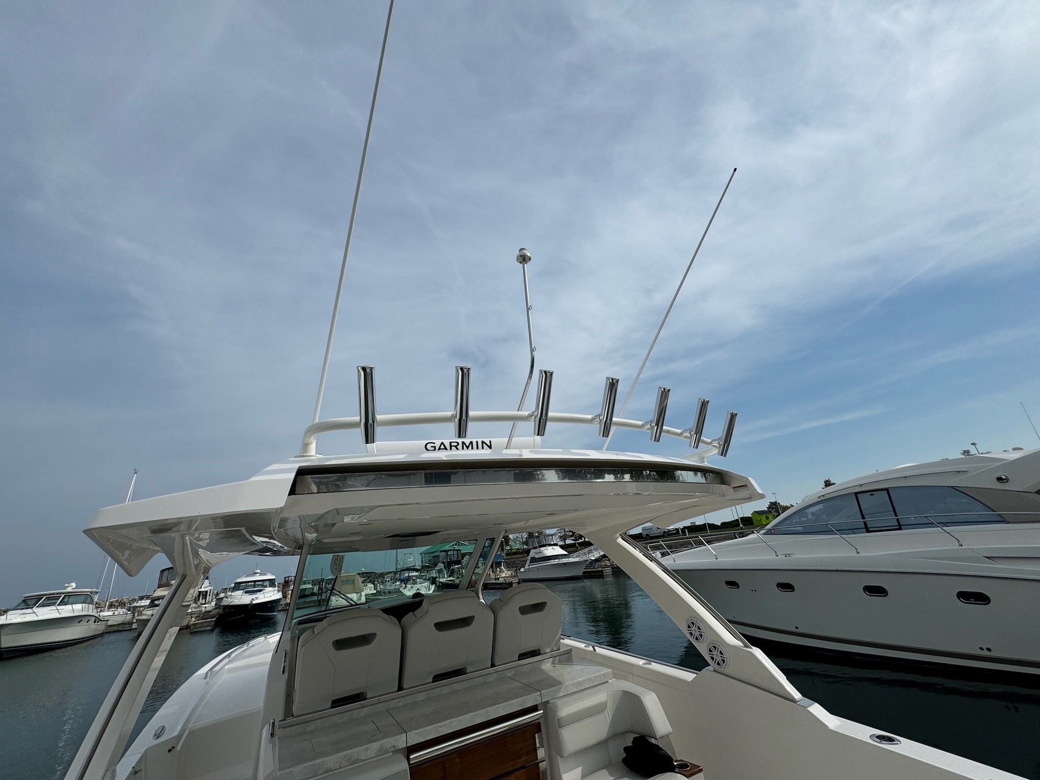 2025 Tiara Yachts
                                                             38LS Image Thumbnail #8