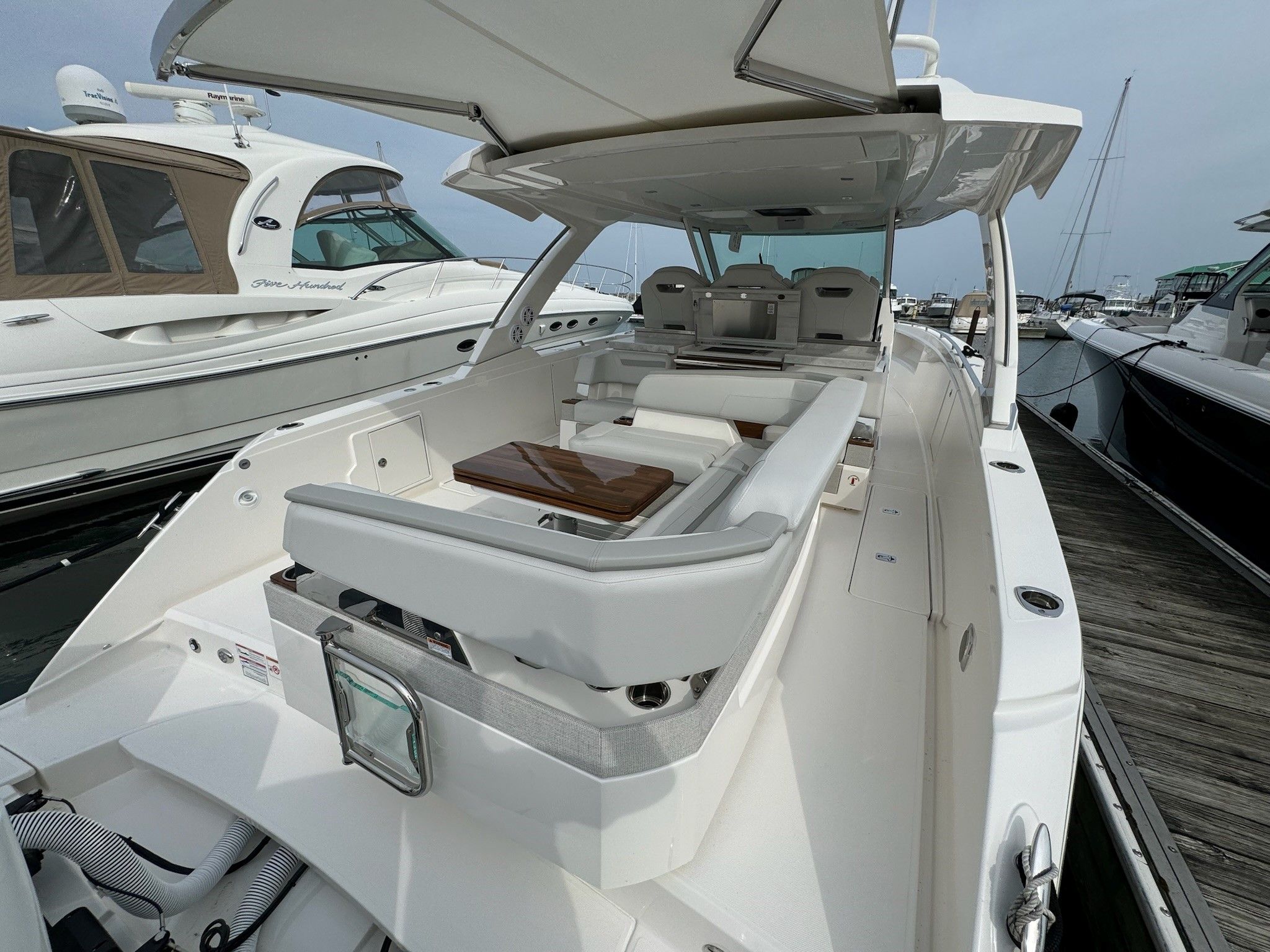 2025 Tiara Yachts
                                                             38LS Image Thumbnail #12