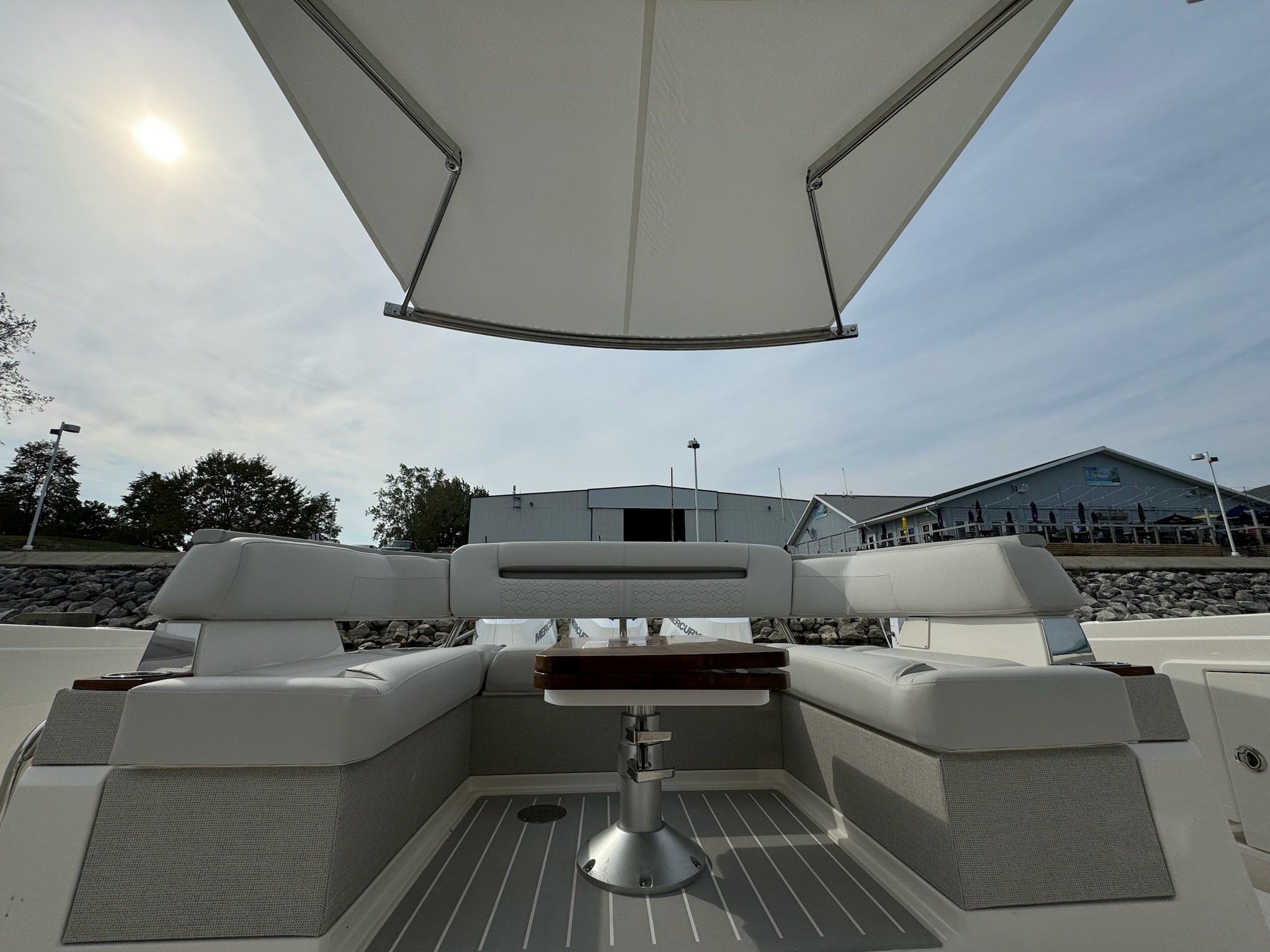 2025 Tiara Yachts
                                                             38LS Image Thumbnail #20