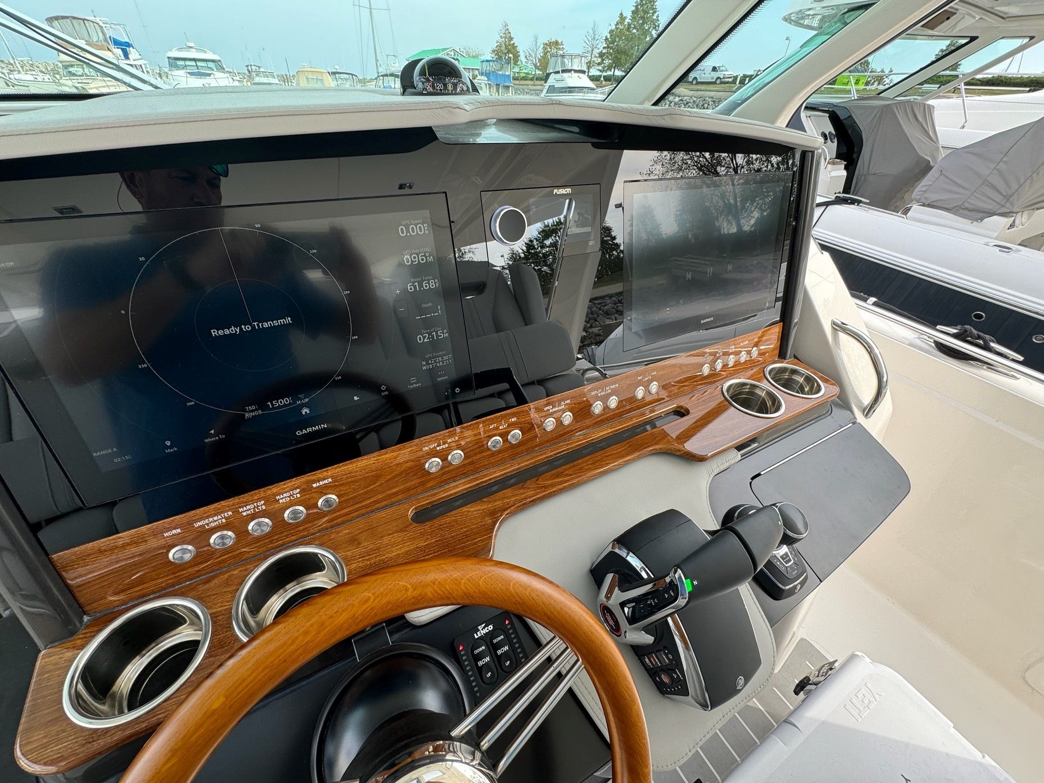 2025 Tiara Yachts
                                                             38LS Image Thumbnail #32