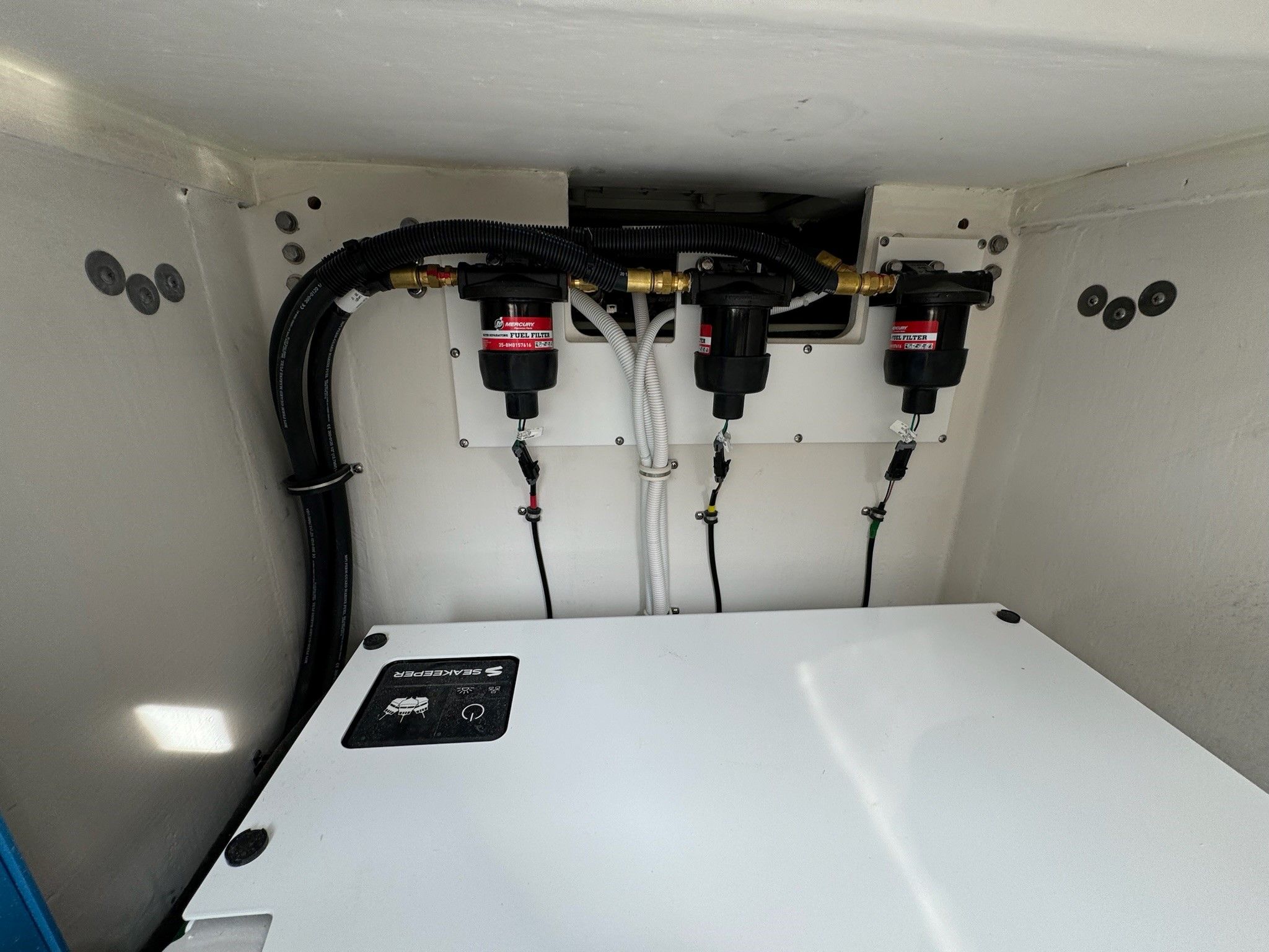 2025 Tiara Yachts
                                                             38LS Image Thumbnail #54
