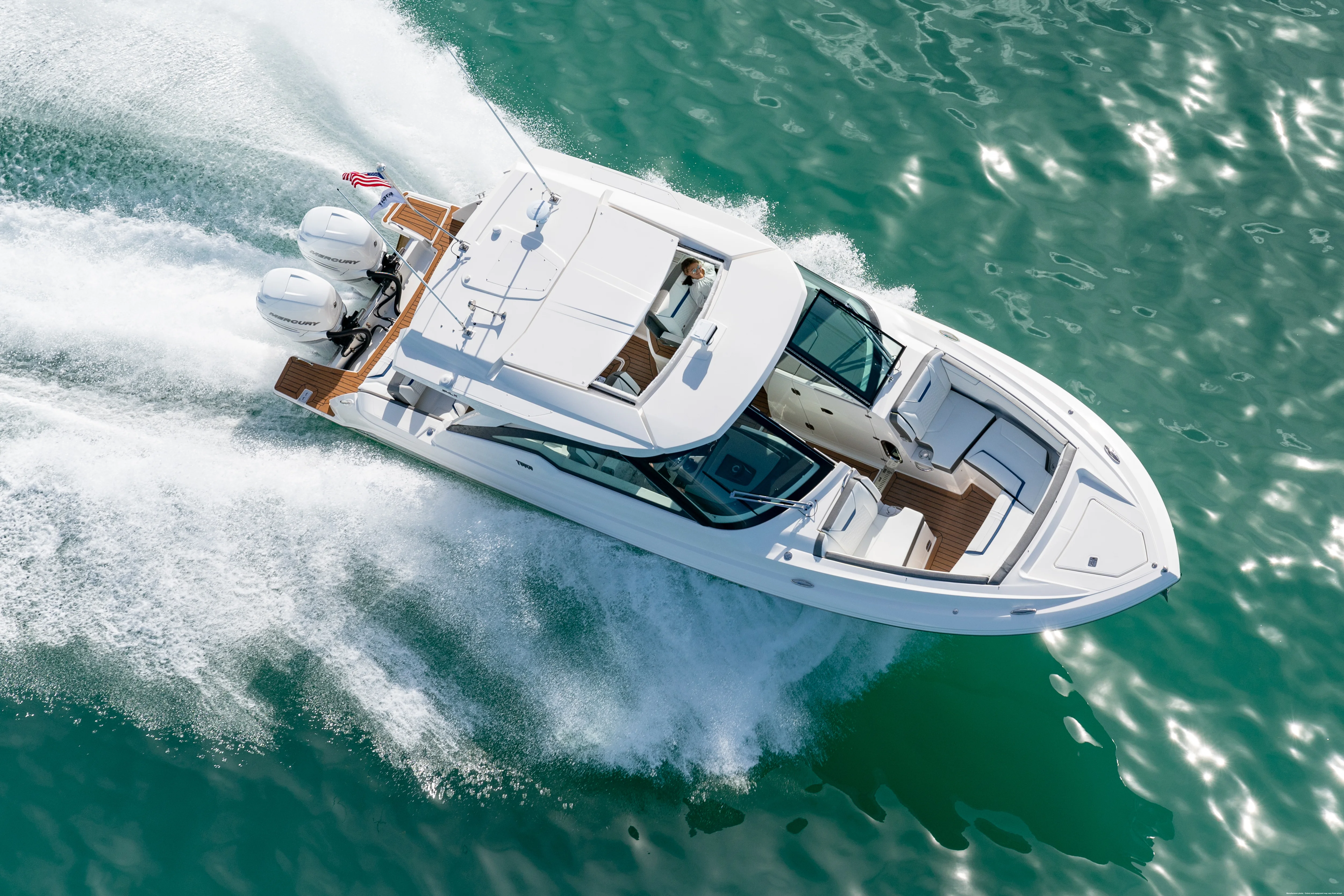 2025 Tiara Yachts LX 34 Image Thumbnail #3