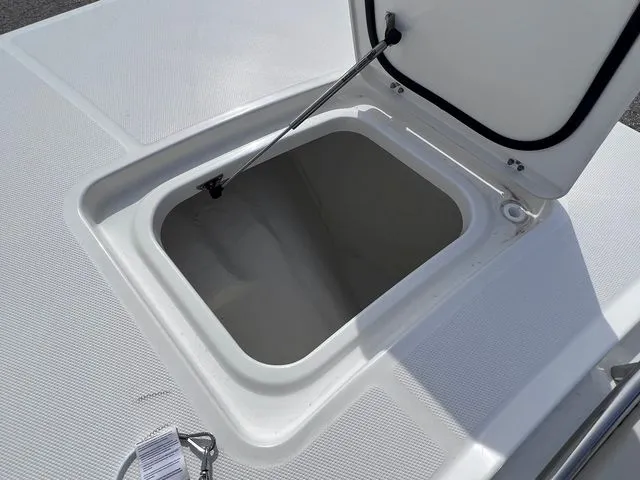 2023 World Cat 260CC Image Thumbnail #18