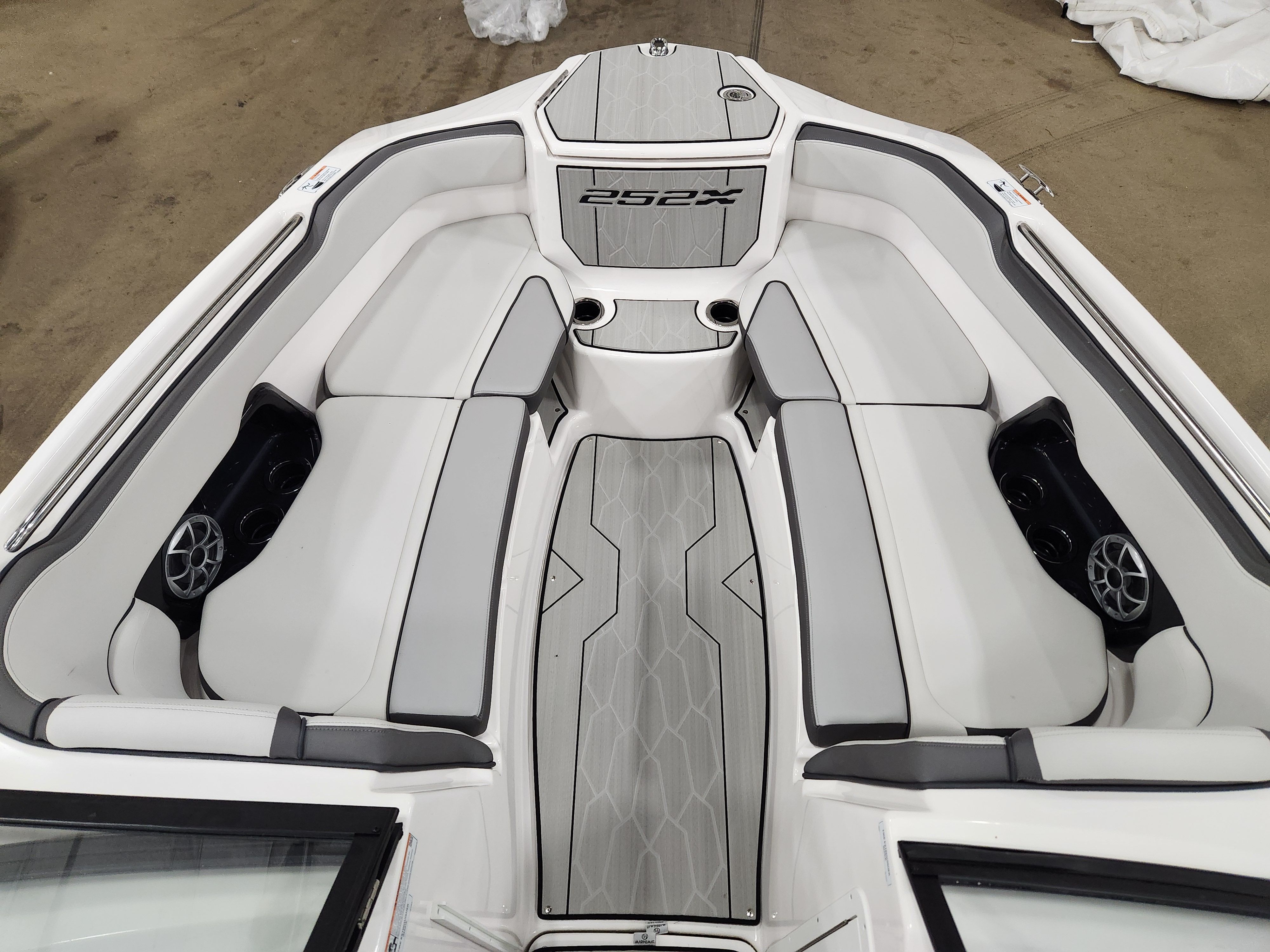 2024 Yamaha 252XE Image Thumbnail #2