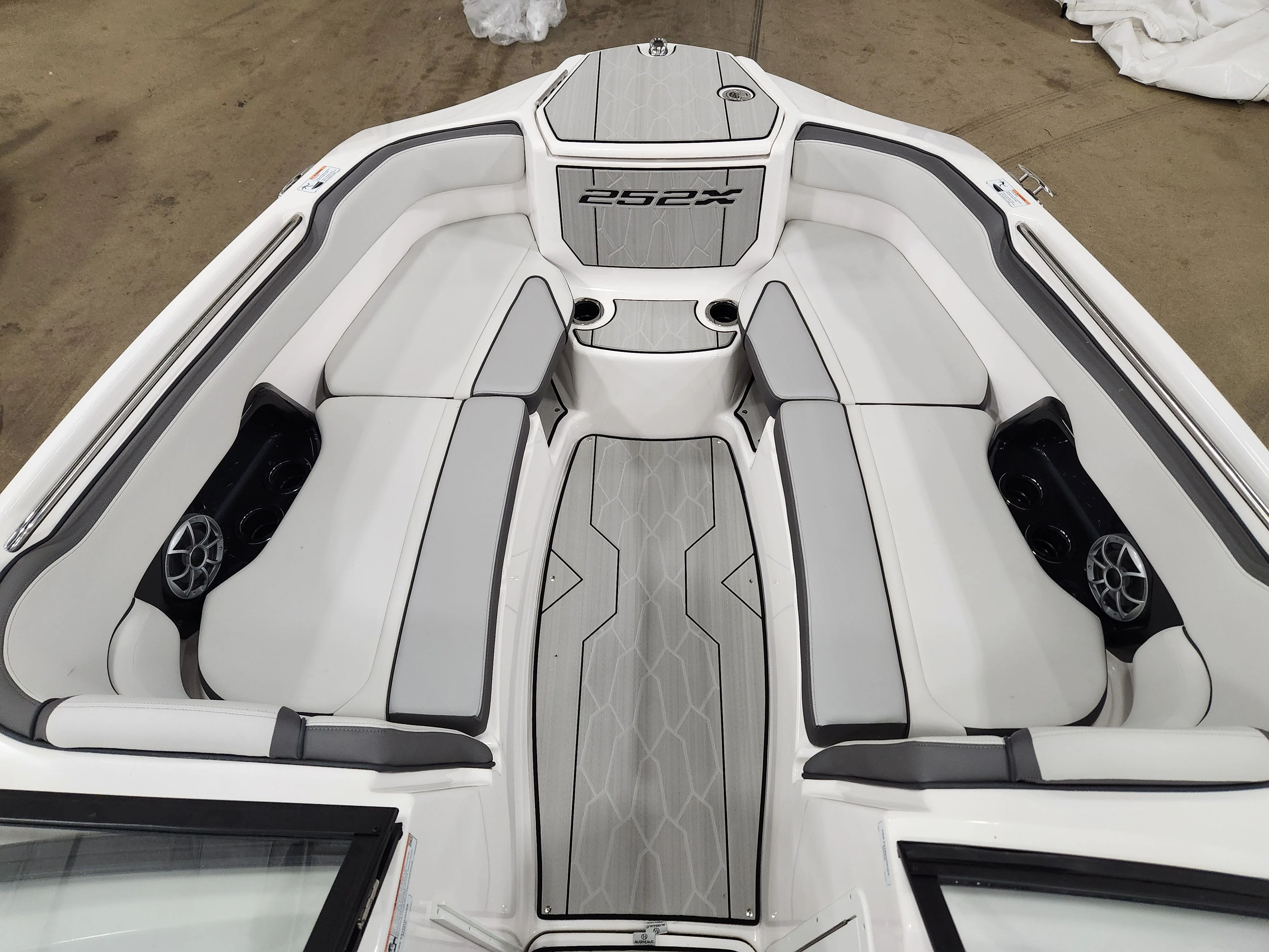 2024 Yamaha 252XE Image Thumbnail #2