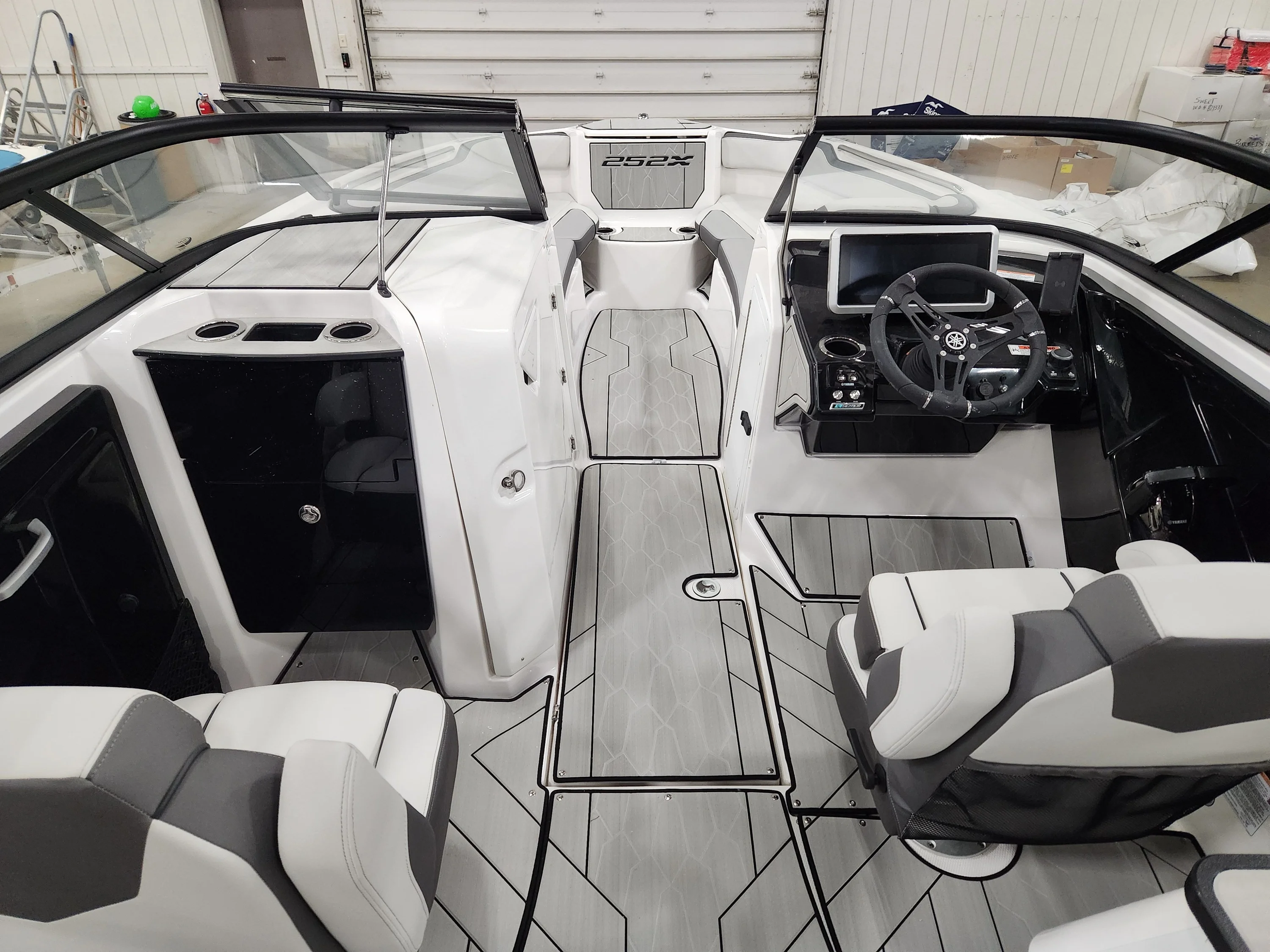 2024 Yamaha 252XE Image Thumbnail #3