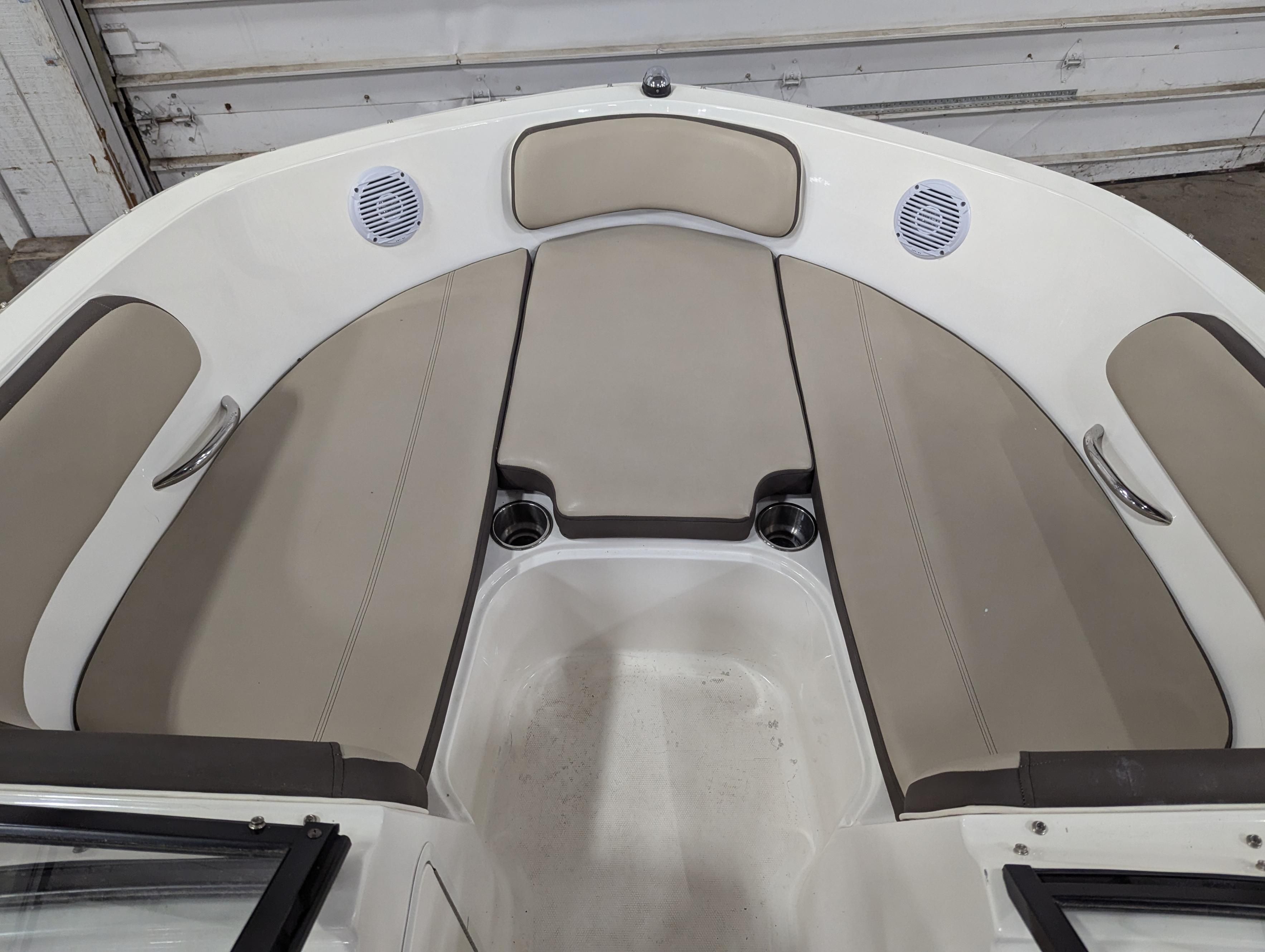 2017 Bayliner
                                                             VR5 Image Thumbnail #4